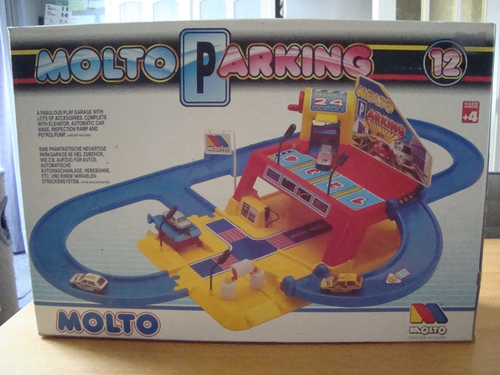 Molto parking 12, Ophalen of Verzenden, Zo goed als nieuw