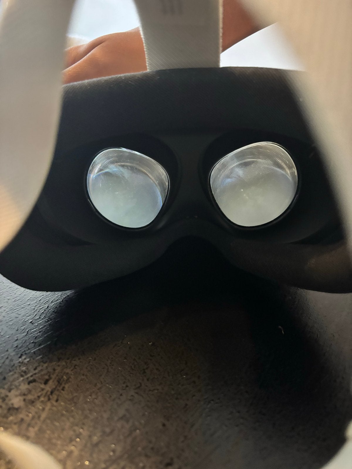 Meta Quest 2 VR-bril met controllers en hoes, Ophalen, Zo goed als nieuw, VR-bril, Overige platformen