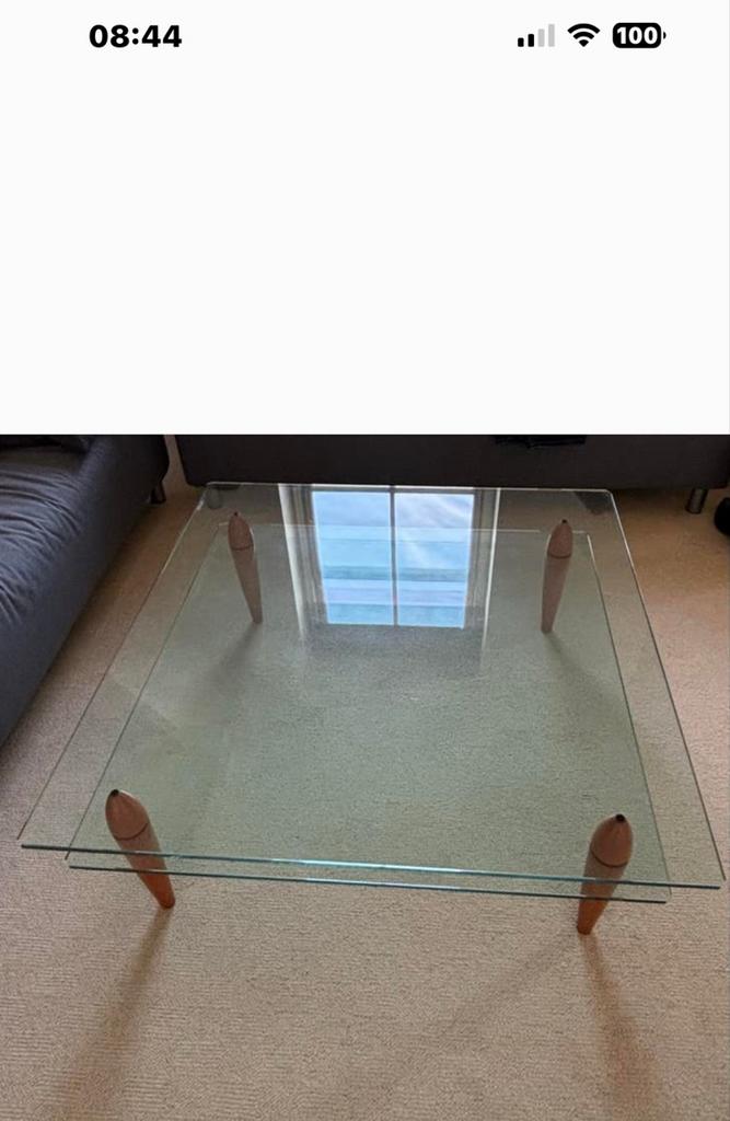 Vintage, Glazen salontafel, merk: Artelano, met houten Poten, Ophalen, 100 tot 150 cm, Vierkant, Minder dan 50 cm