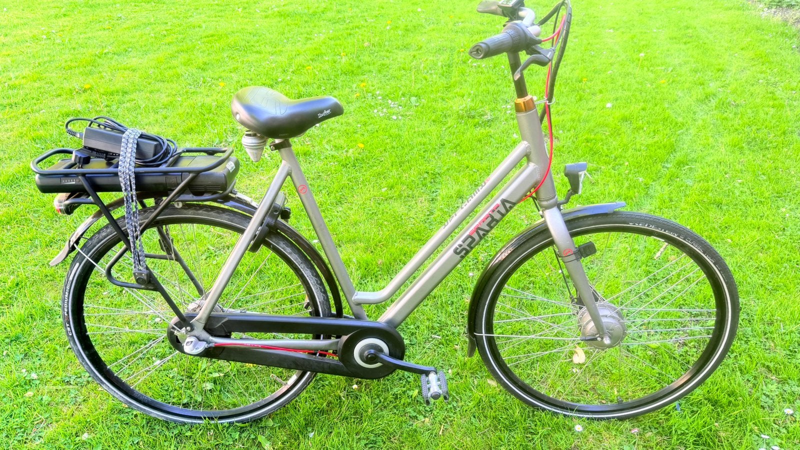 I.z.g.st goede unisex damesfiets E-bike Sparta Regular 56cm, Fietsen en Brommers, Ophalen, Sparta, Gebruikt, Versnellingen