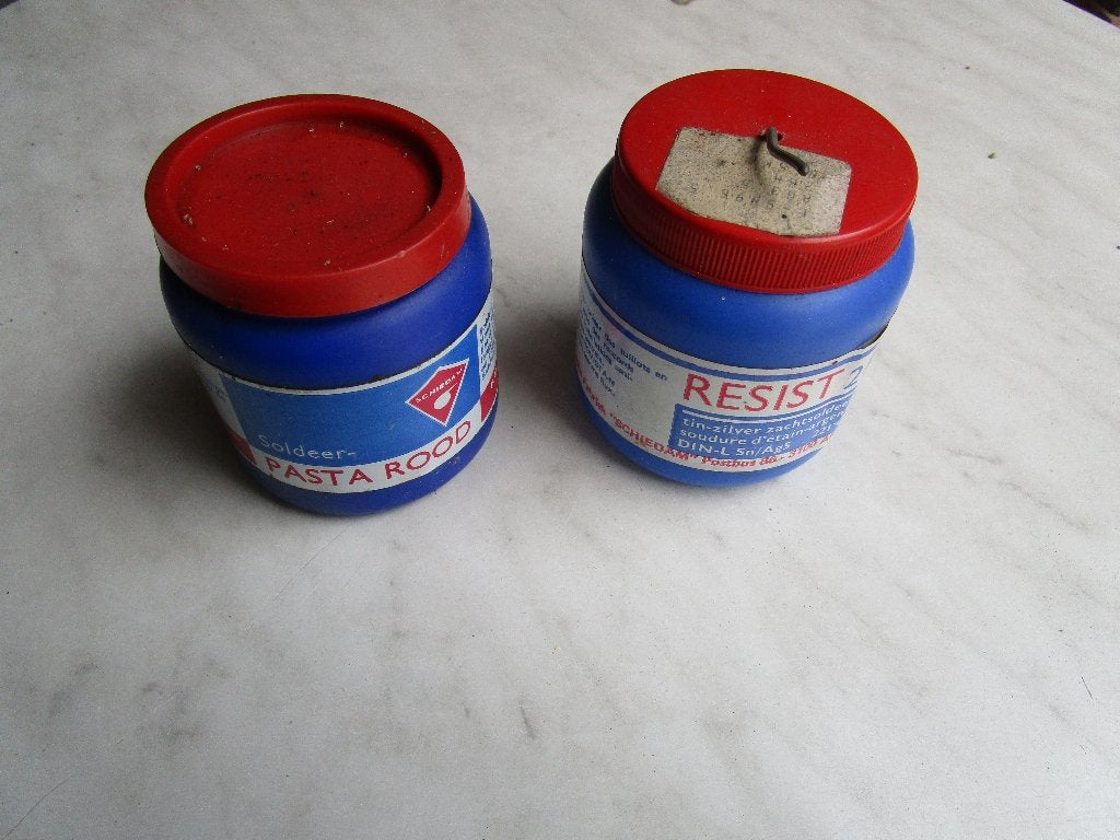 soldeerpasta en zachtsolderen - Vintage blikjes, Minder dan 4 cm, Overige materialen, Nieuw, Ophalen of Verzenden