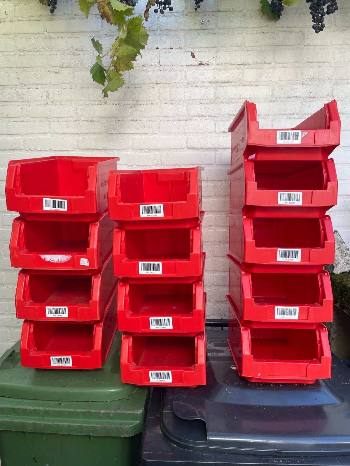 Rode magazijnbakken / sorteerbakken (13 stuks), Ophalen, Gebruikt, Minder dan 50 cm, Minder dan 40 cm