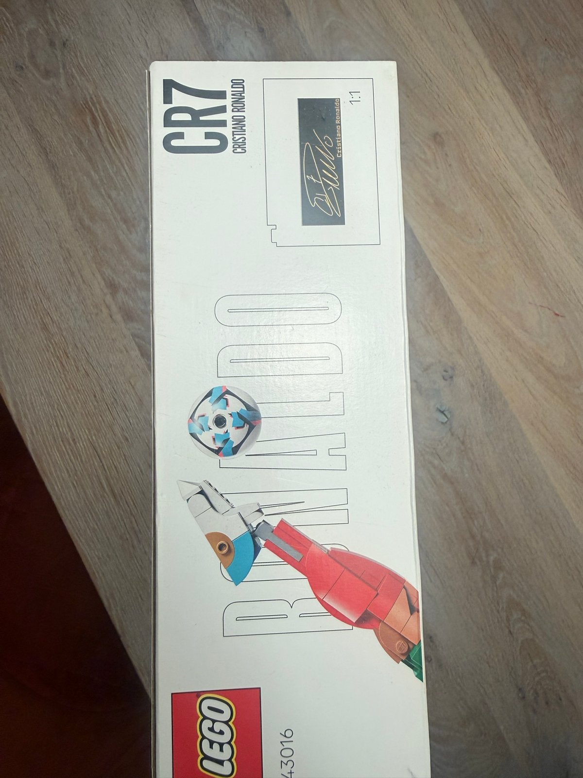 Foto 4 van LEGO Cristiano Ronaldo CR7 43016 - Nieuw en Ongeopend