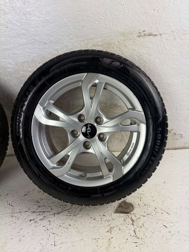 Originele Kia Ceed mazda velgen 16" 5x114.3 winterset 9mm!, Niet ingevuld, Gebruikt, 16 inch, Banden en Velgen