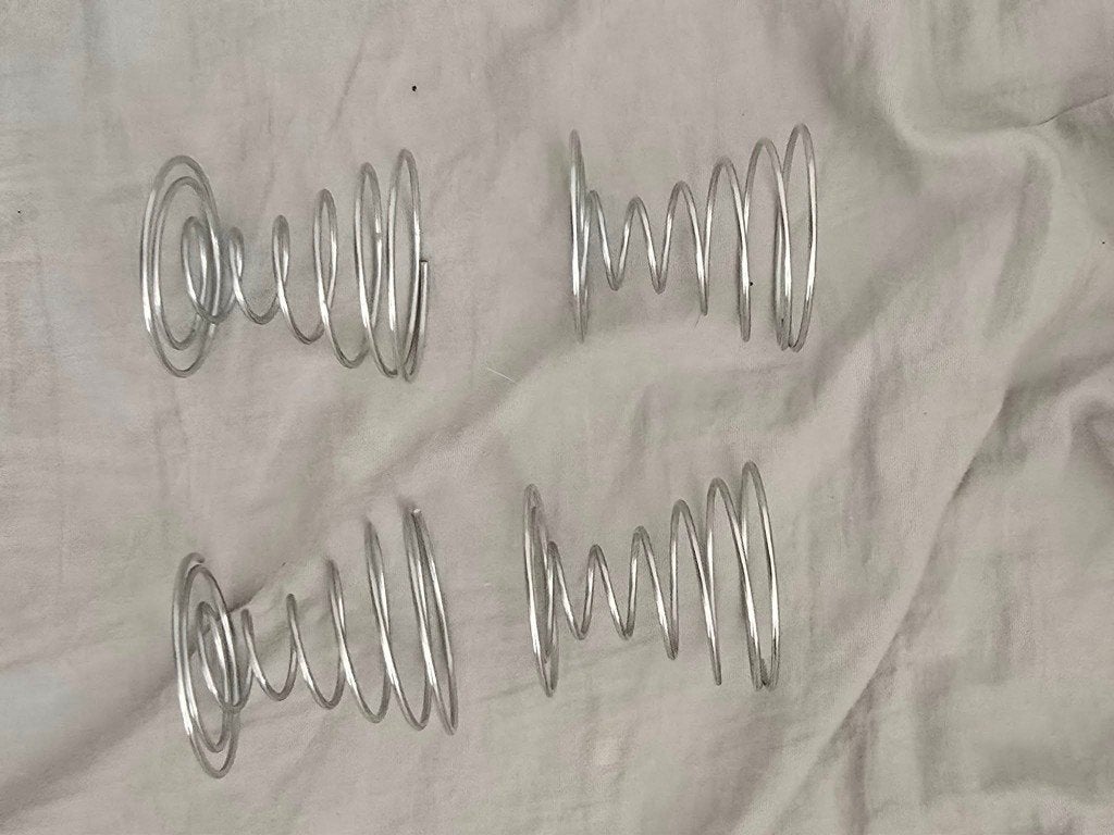 Set van 4 zilverkleurige eierdopjes, spiraalvormig, Overige merken, Overige typen, Ophalen of Verzenden, Zo goed als nieuw