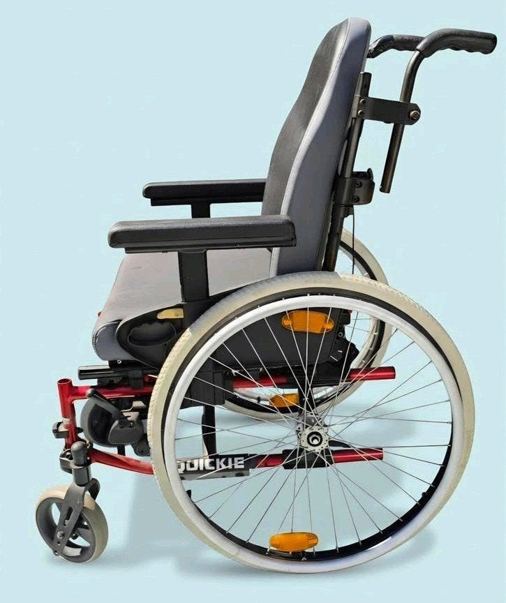 QUICKIE HeliX Comfort (Sunrise Medical), Diversen, Rolstoelen, Ophalen, Inklapbaar, Gebruikt, Handbewogen rolstoel