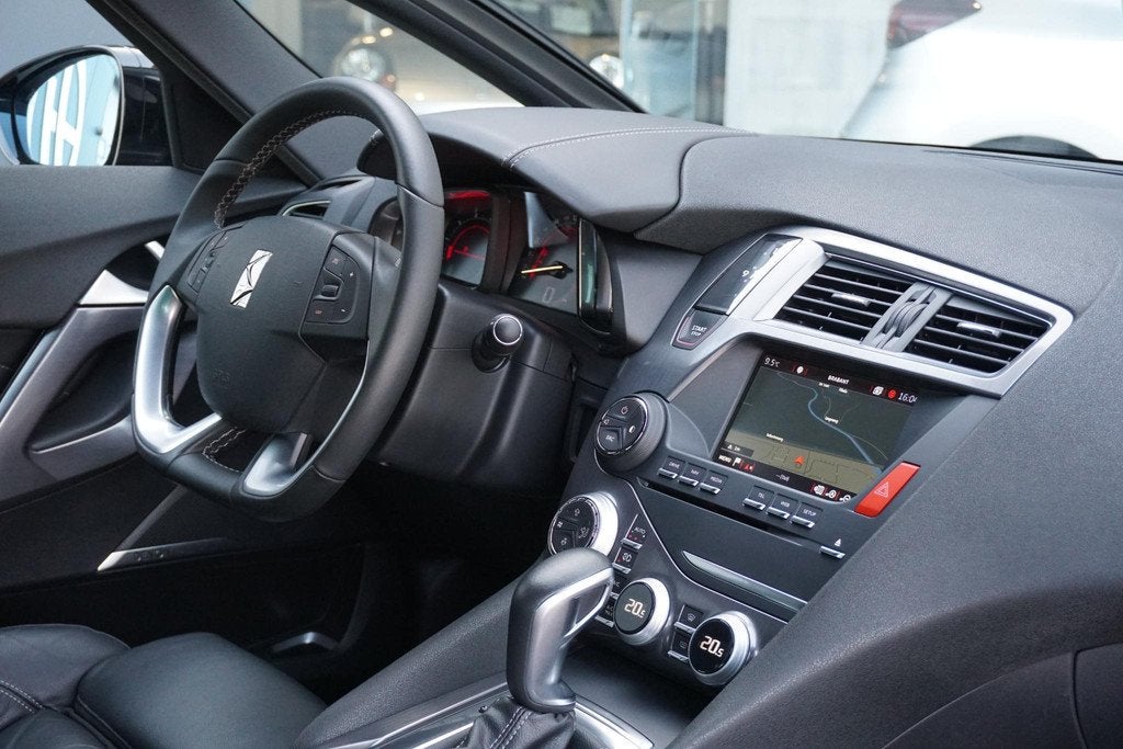 DS 5 1.6 THP Chic *UNIEK* EERSTE EIGENAAR / NAP, Auto's, DS, Gebruikt, Euro 6, 4 cilinders, 1404 kg