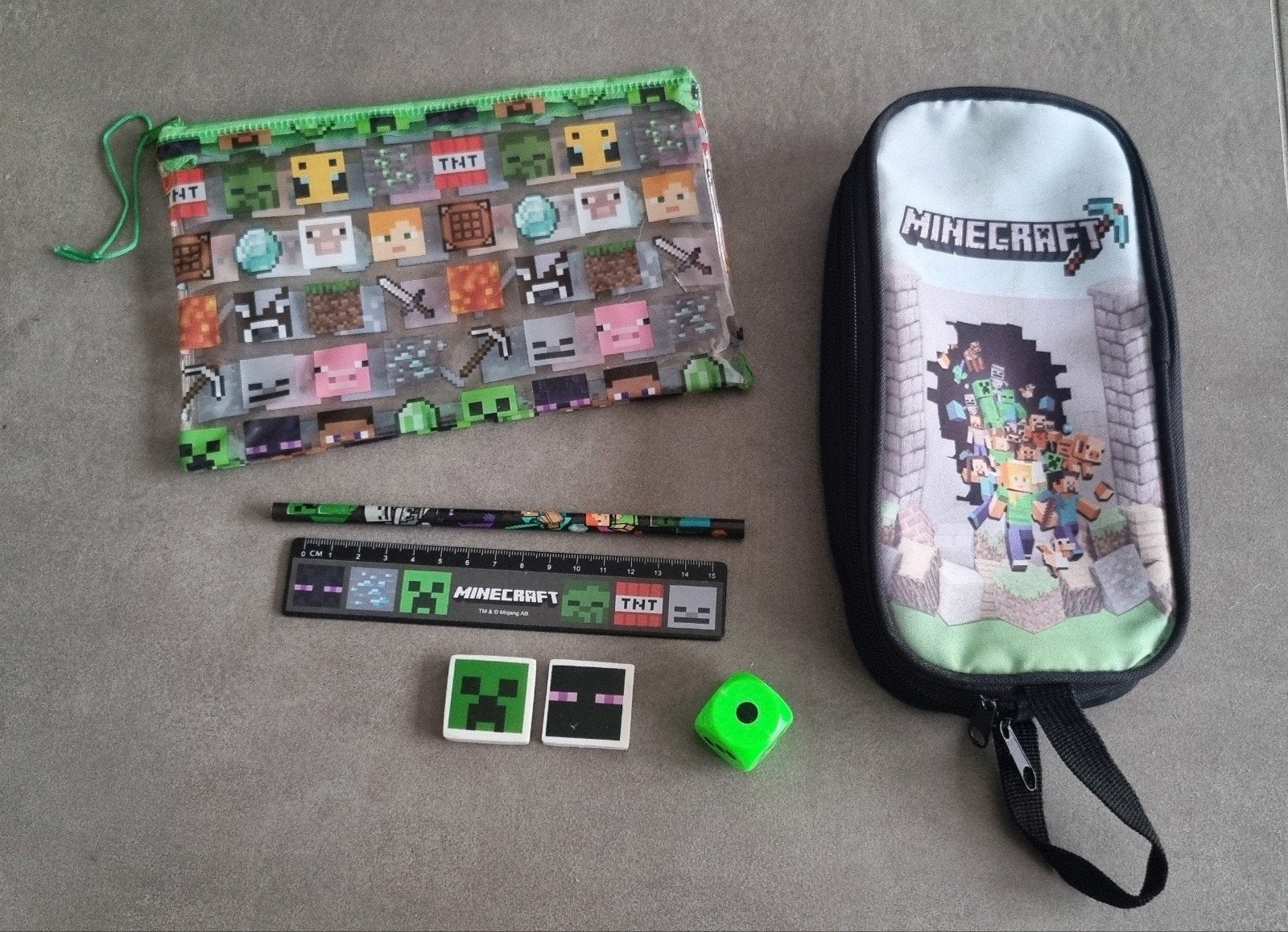 Minecraft set 2x etui, potlood, 2x gum, liniaal, Ophalen of Verzenden, Gebruikt