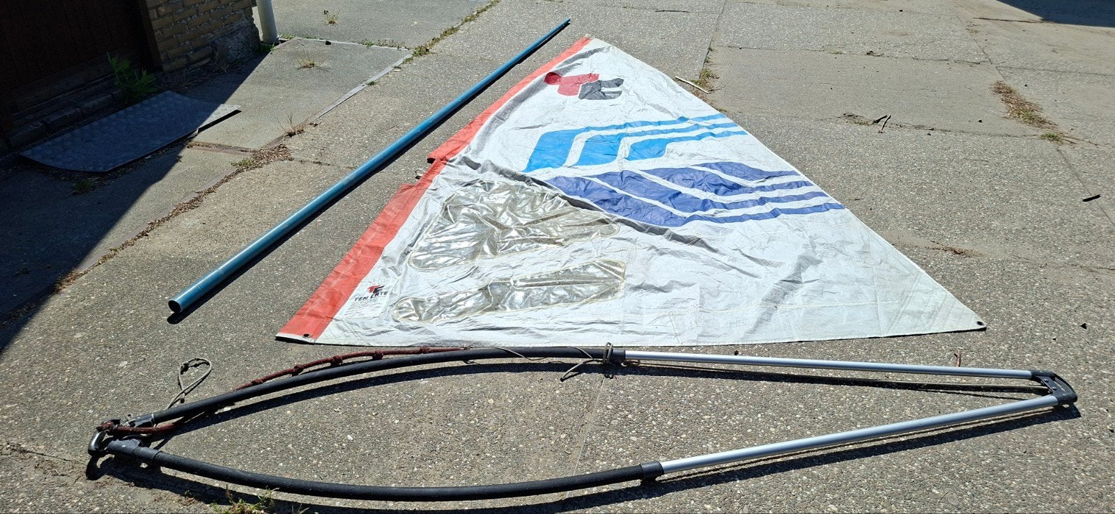 Windsurf zeil 4,30 m hoog met mast 4,75 hoog en giek, Ophalen, Zeil