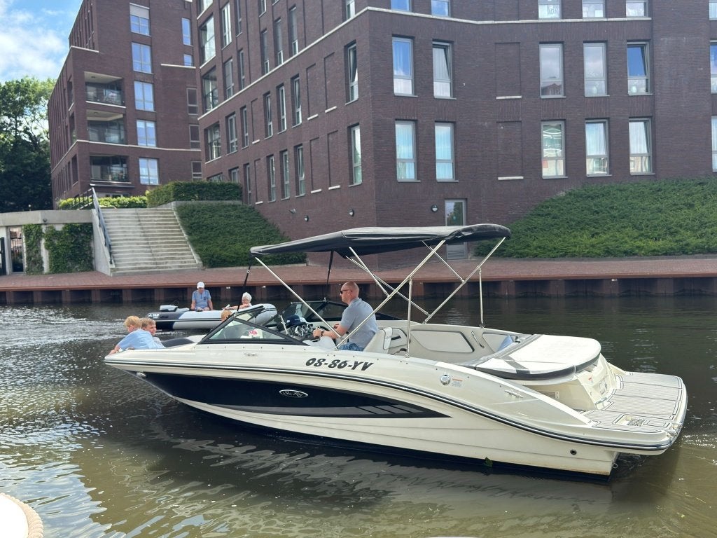 Sea Ray SPX 210 250 PK 350 uur Topstaat Incl. Kalf trailer, Ophalen, Gebruikt, Binnenboordmotor, 120 tot 200 pk