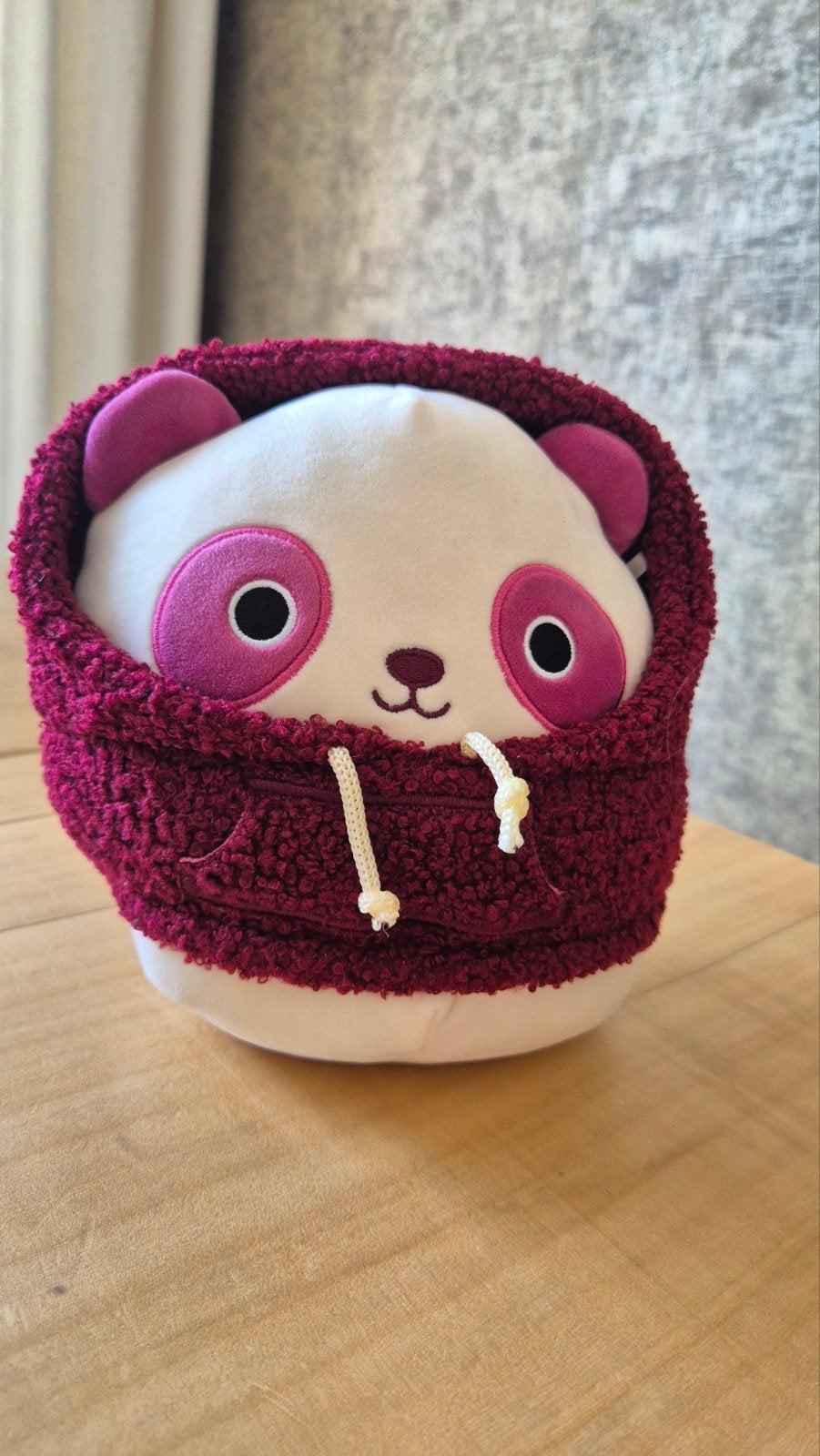 Squishmallows panda met bordeaux hoodie – knuffel, Ophalen of Verzenden, Zo goed als nieuw, Overige typen