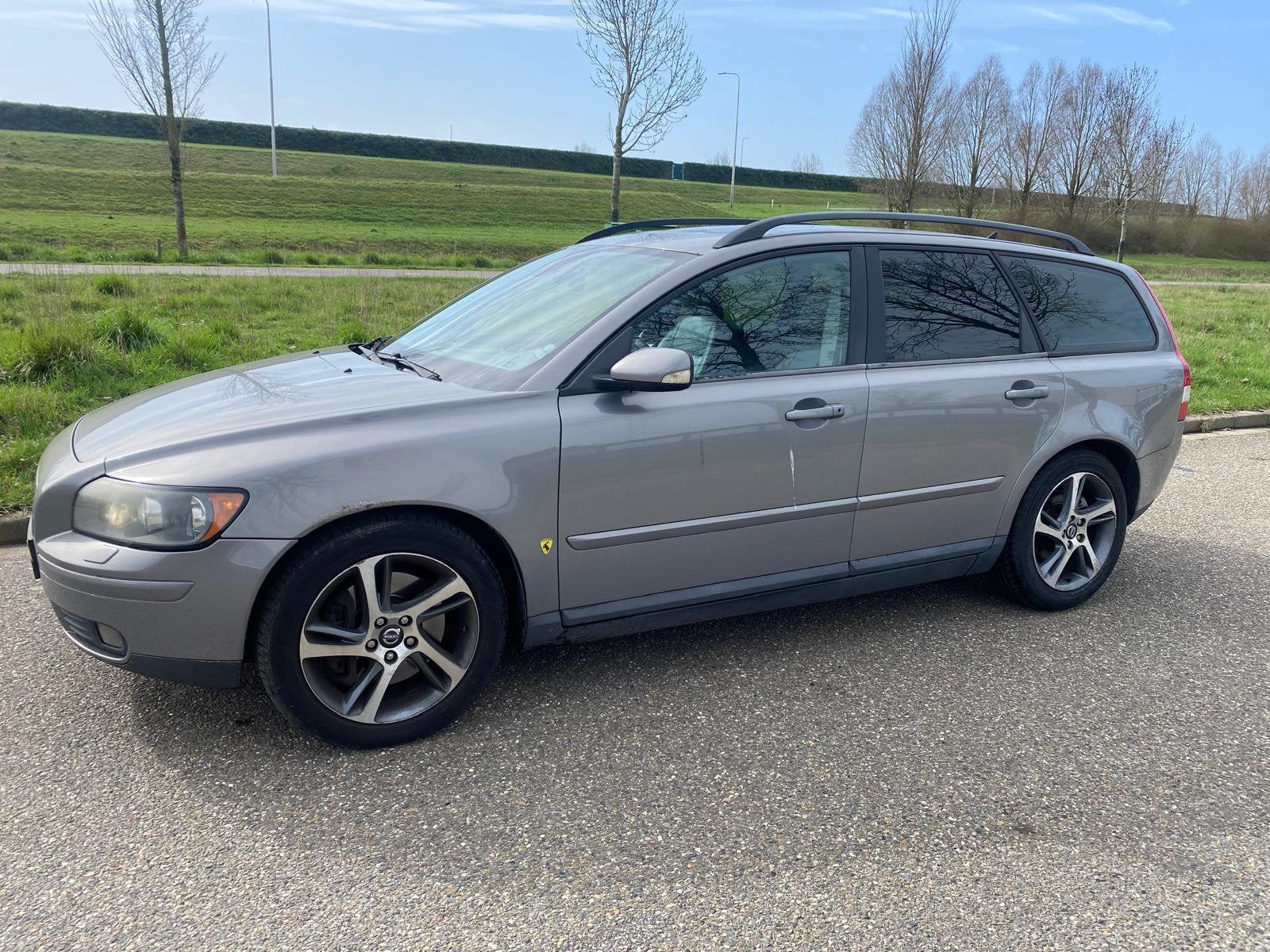 Volvo V50 2.5 T5 Geartronic 2004 Grijs, Zwart, 700 kg, 2521 cc, V50