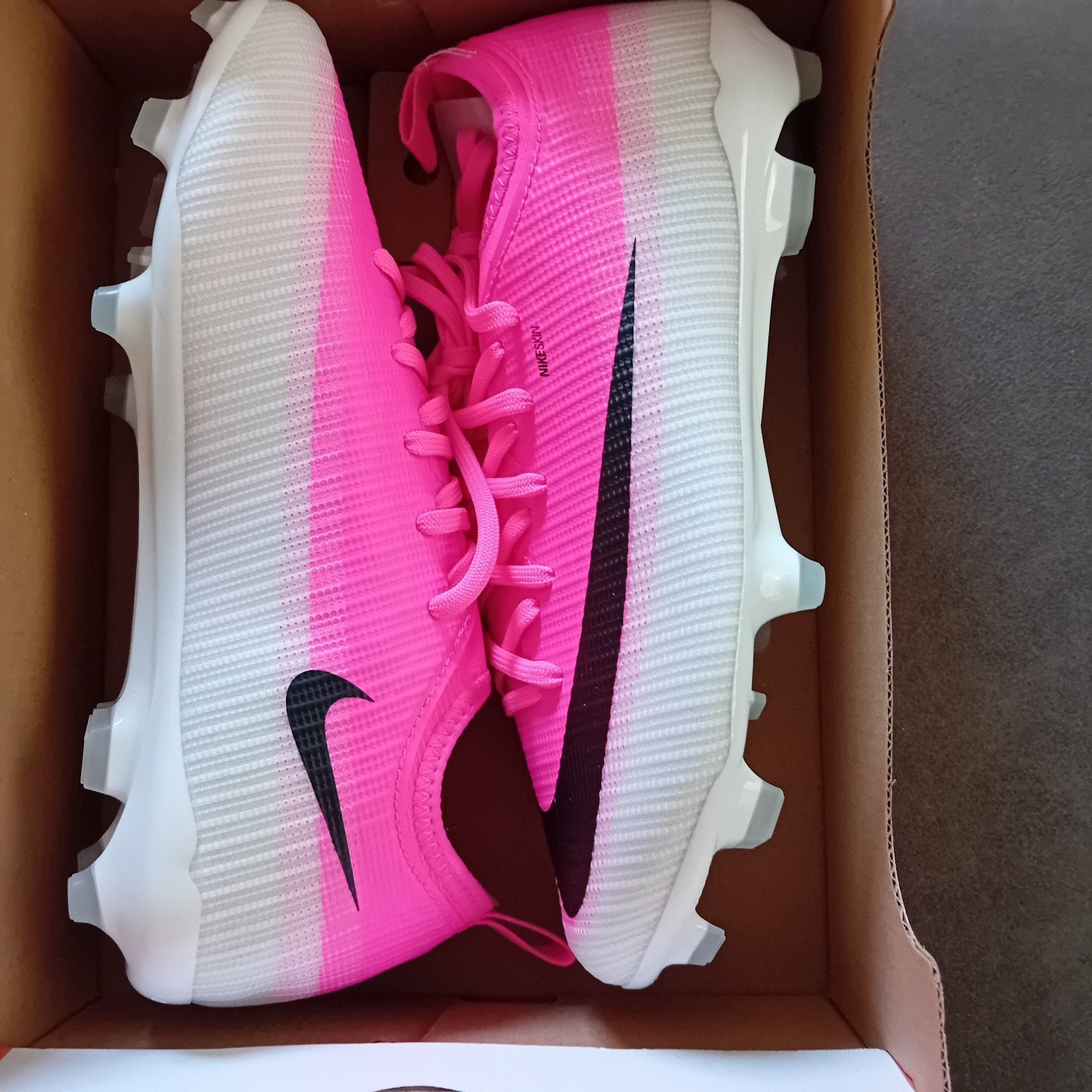 Voetbalschoenen Nike maat 36,5, Sport en Fitness, Voetbal, Maat XS of kleiner, Schoenen, Nieuw, Ophalen of Verzenden