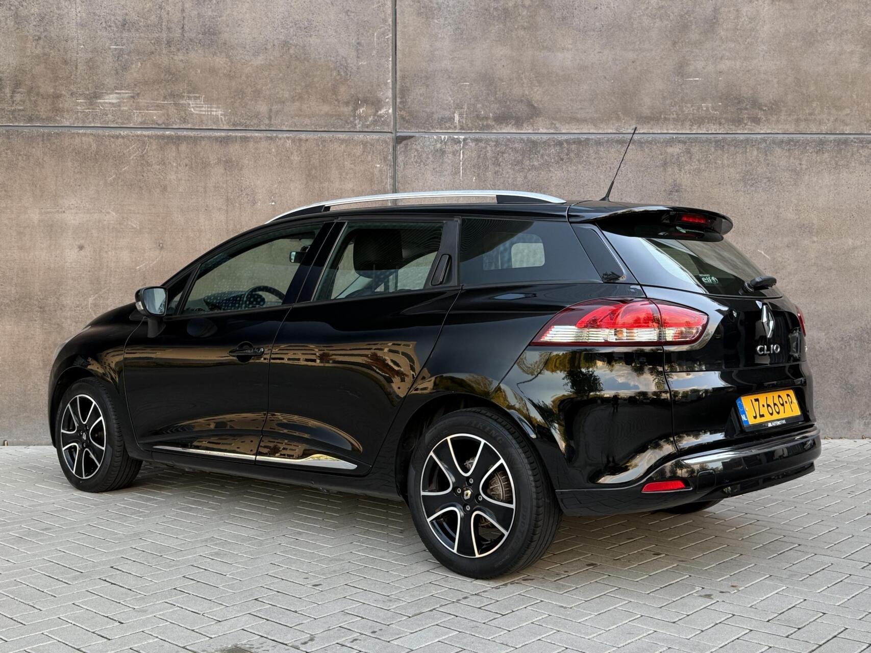 Renault Clio Estate 0.9 TCe Limited | Airco | Navigatie | DA, Auto's, Voorwielaandrijving, 898 cc, Stof, Gebruikt