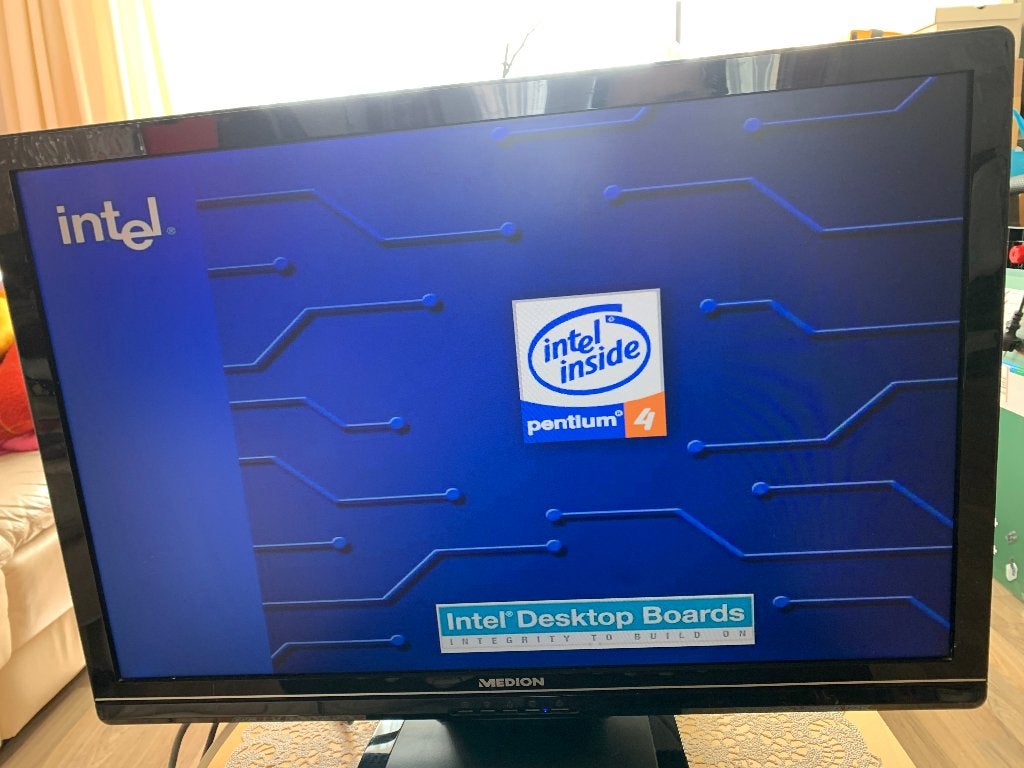 Televisie Medion 17 inch, Ophalen