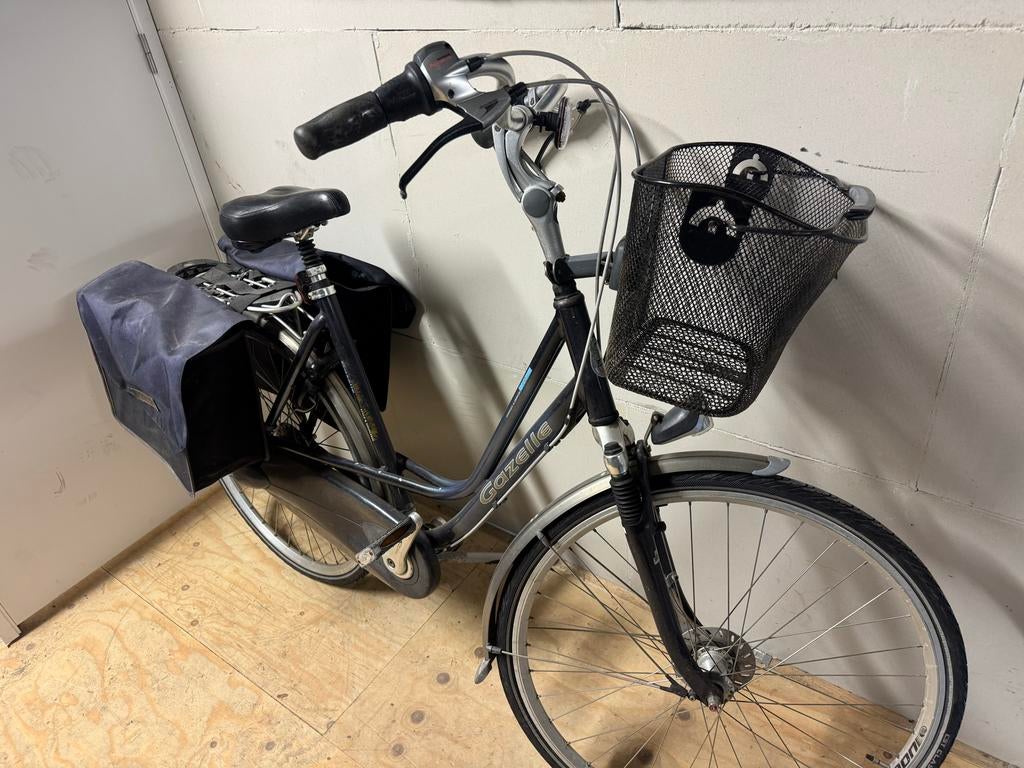 Gazelle damesfiets - Achterlicht nodig, Fietsen en Brommers, Fietsen | Dames | Damesfietsen, Gebruikt, Gazelle, Versnellingen