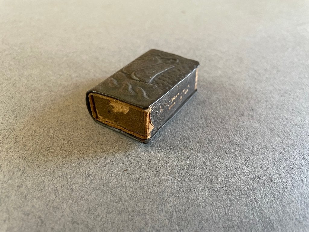 Antiek  houdertje voor luciferdoosje, Ophalen of Verzenden