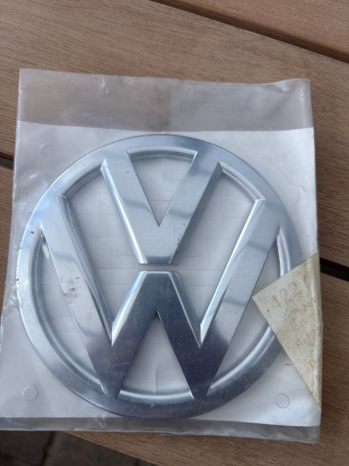 VW Scirocco III (2008-2014) Grille-embleem 1K8853600B739, Ophalen of Verzenden, Nieuw, Volkswagen