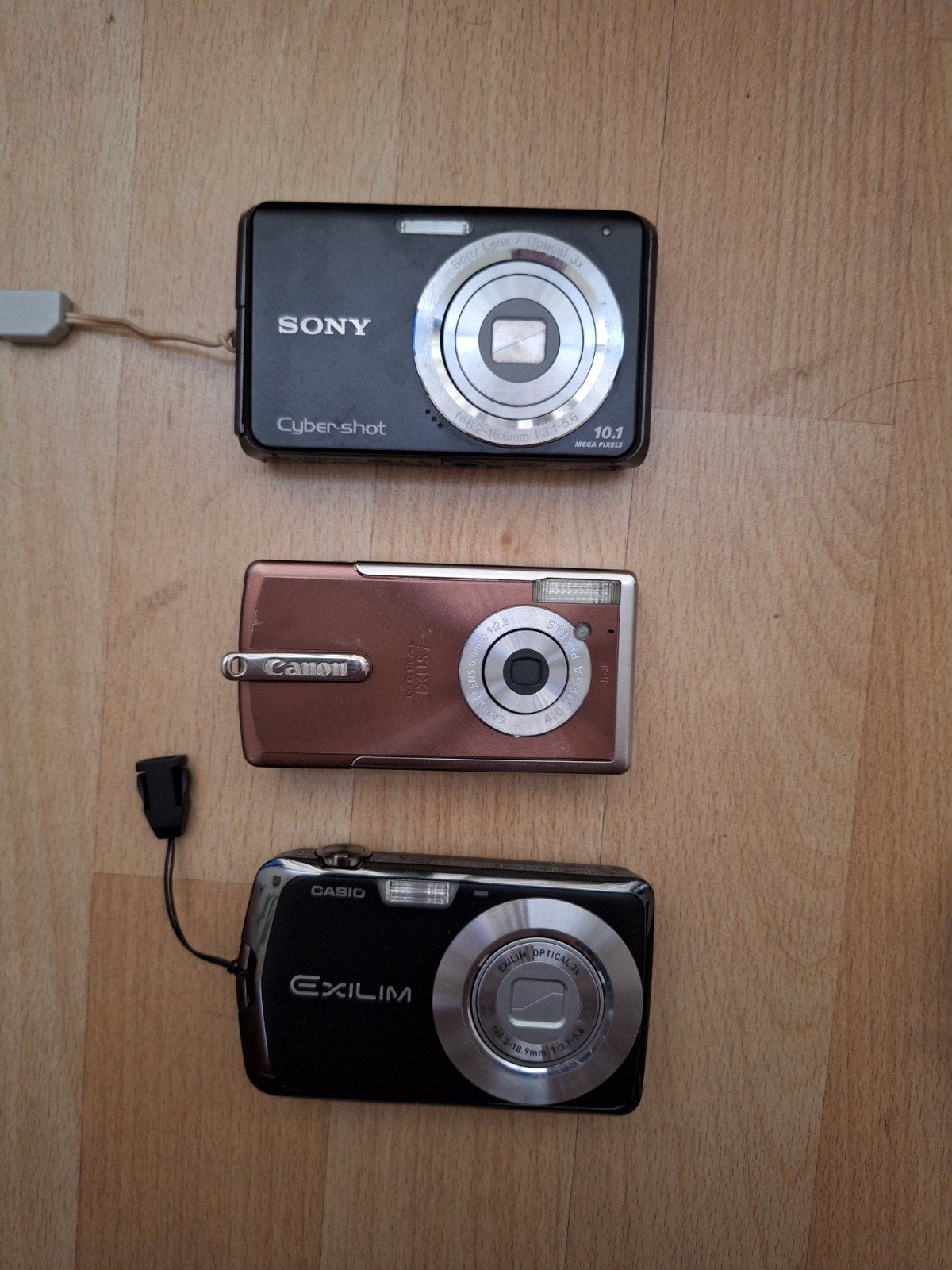 Set van 3 compactcamera's: Casio, Canon, Sony, Casio, Gebruikt, Ophalen of Verzenden, Compactcamera