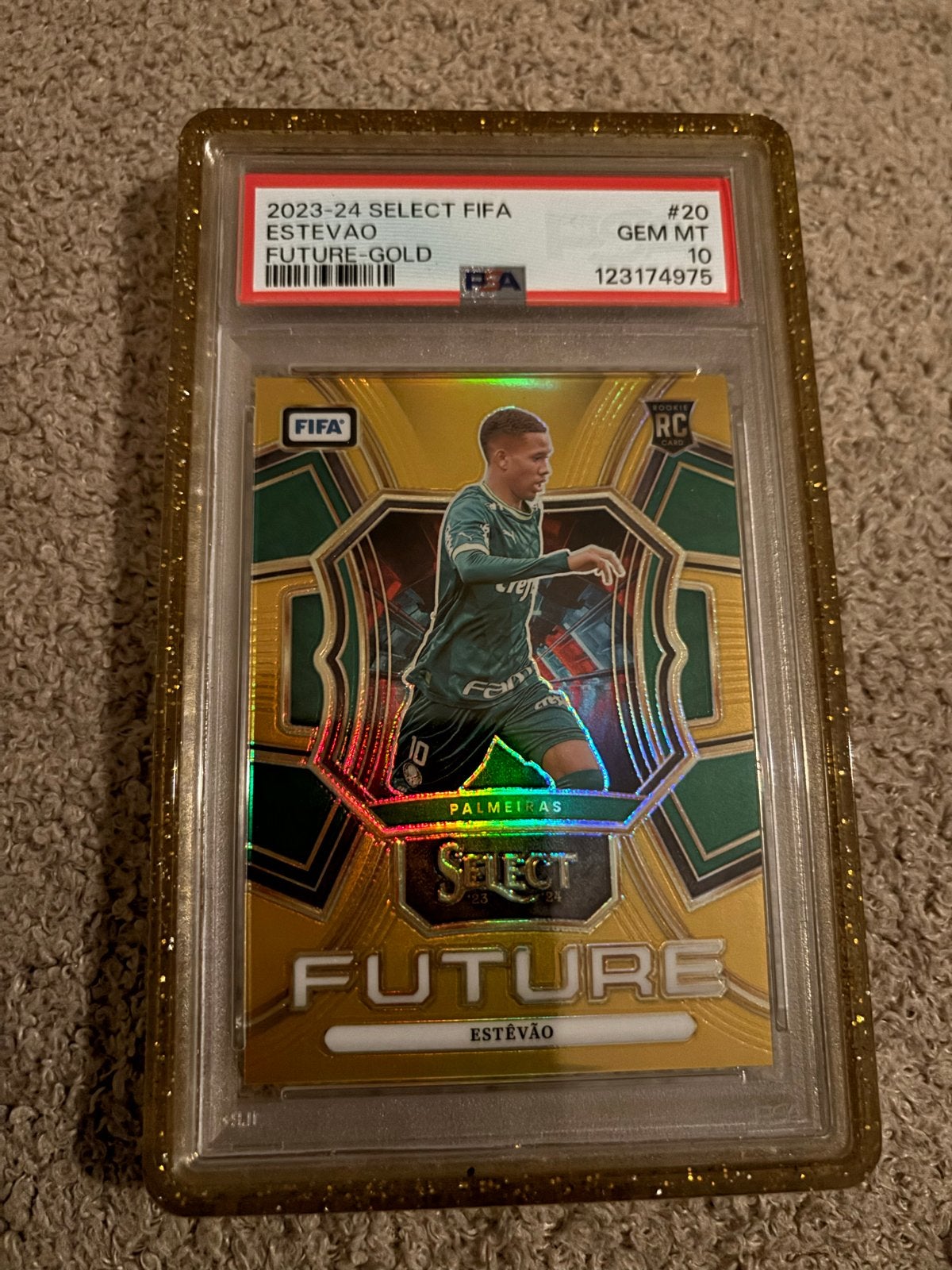 Estevao Future Gold Panini Select FIFA 2023-24 PSA 10, Ophalen of Verzenden, Zo goed als nieuw, Buitenlandse clubs, Spelerskaart