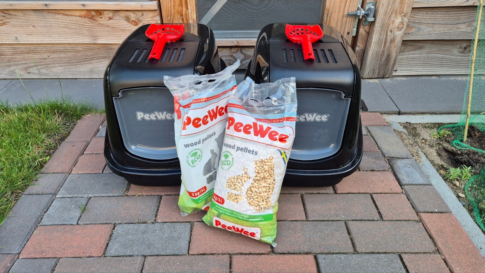 2x Peewee kattenbaksysteem. Zwart. Incl. korrels, Ophalen of Verzenden, Nieuw, Gesloten