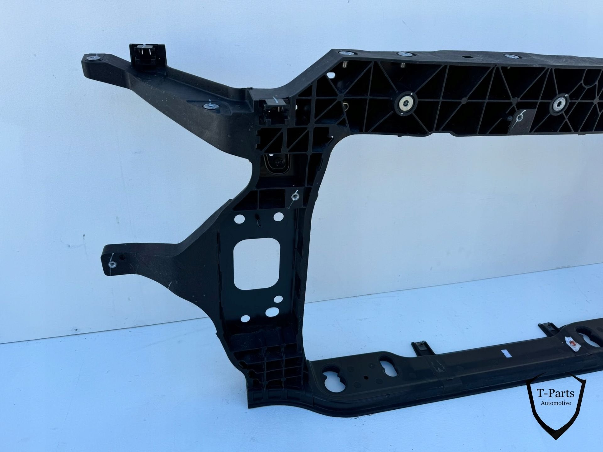hyundai bayon voorfront front 64101Q0400 paneel, Info@fabrikant.eu, Fabrikant BV, Fabrikantstraat 1
1000 AA  Amsterdam, NL, Nieuw