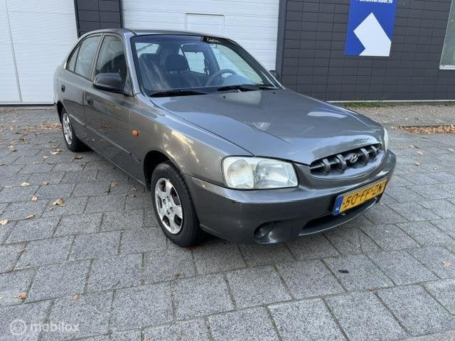Hyundai Accent 1.5i GLS AUTOMAAT | 5-DEURS |AIRCO |80.000KM!, Auto's, Accent, Verwarmde buitenspiegels, Origineel Nederlands, 453 kg