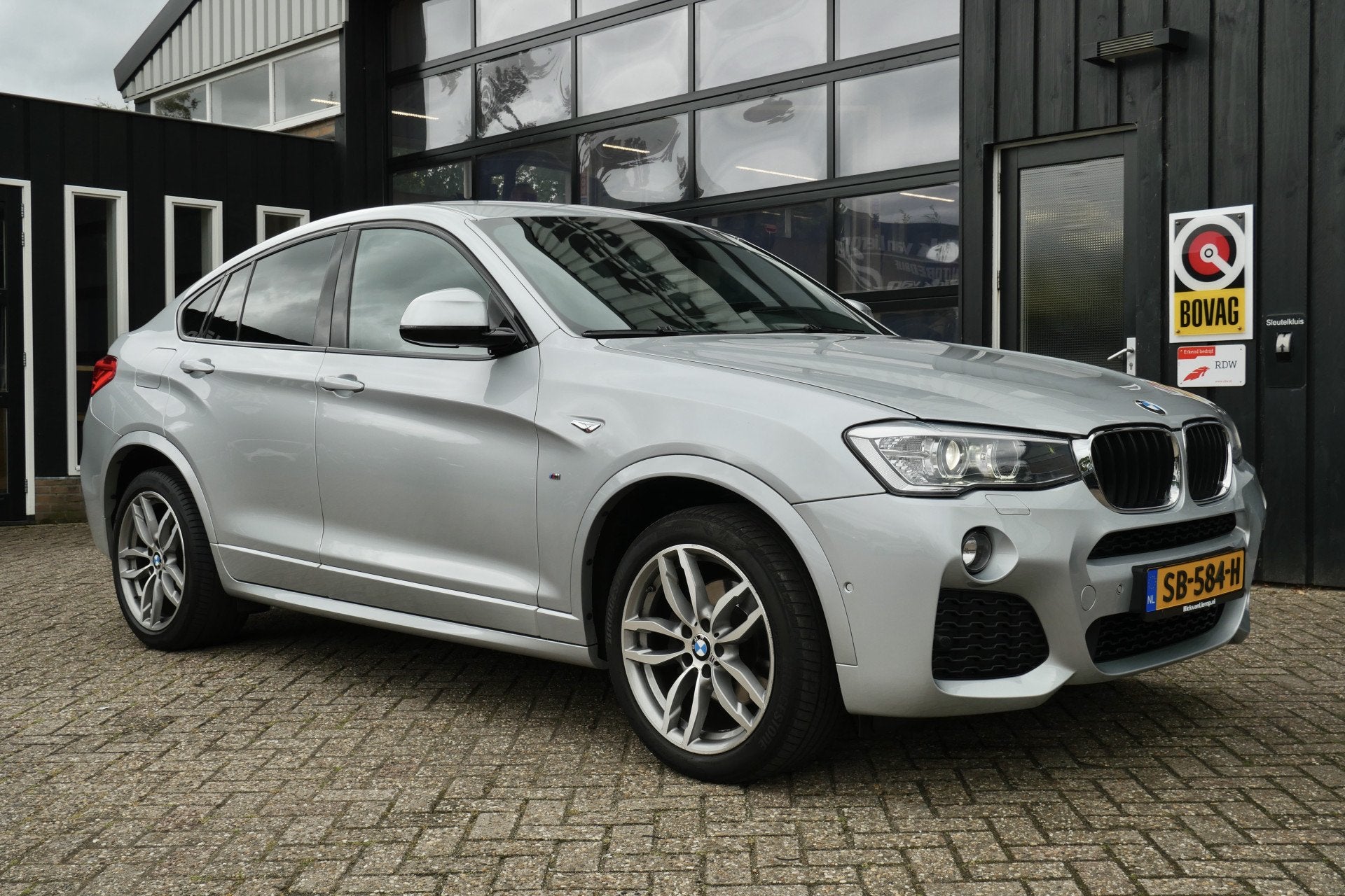 BMW X4 xDrive20i High Executive M Sport Edition | NL-Auto |, Bedrijf, X4, Vierwielaandrijving, 184 pk