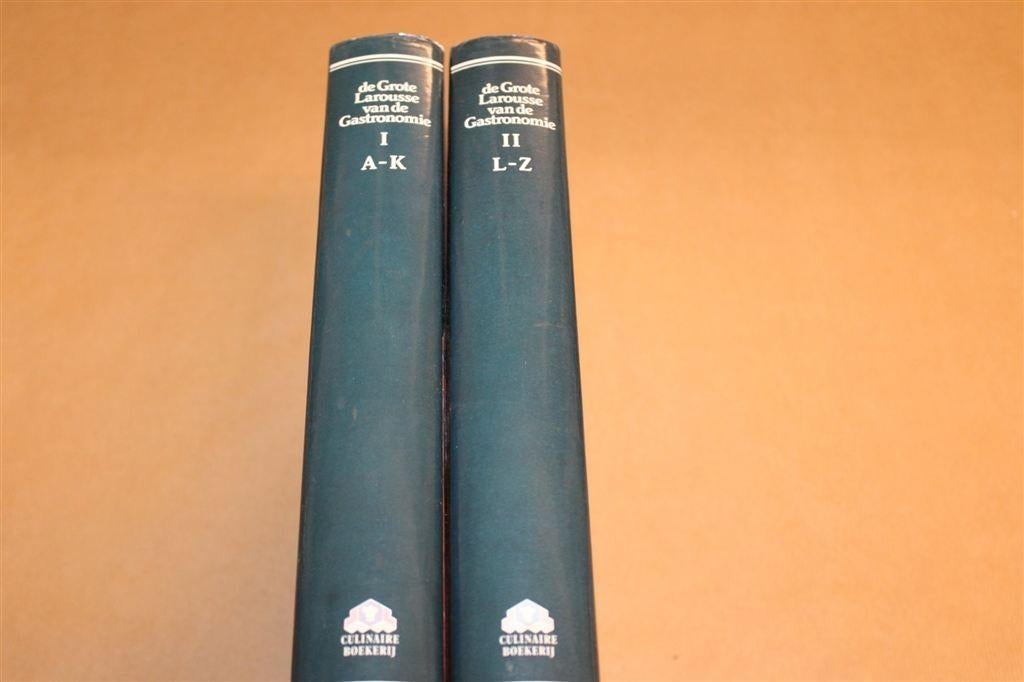 Larousse Gastronomie — 2 Delen, 1075 pag Compleet, Ophalen of Verzenden, Gelezen, Italië