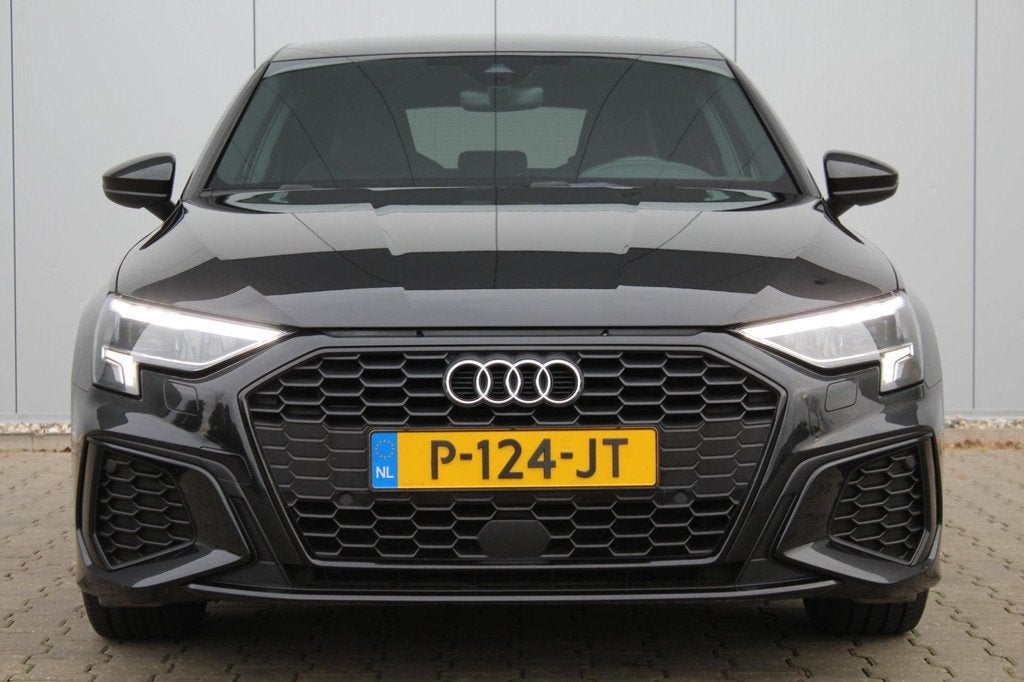 Audi A3 Sportback 30 TFSI S edition | 3x S-Line | Automaat |, Auto's, Audi, Gebruikt, Leder en Stof, Origineel Nederlands, Bedrijf
