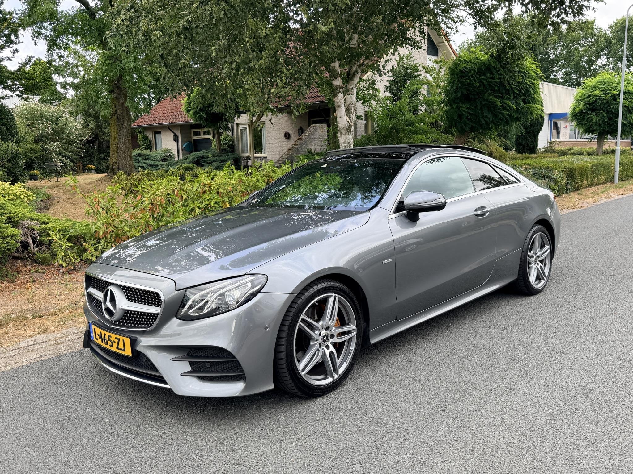 Mercedes-Benz E-klasse Coupé 200 AMG Automaat 197PK Pano•, Automaat, Achterwielaandrijving, 4 cilinders, 4 stoelen