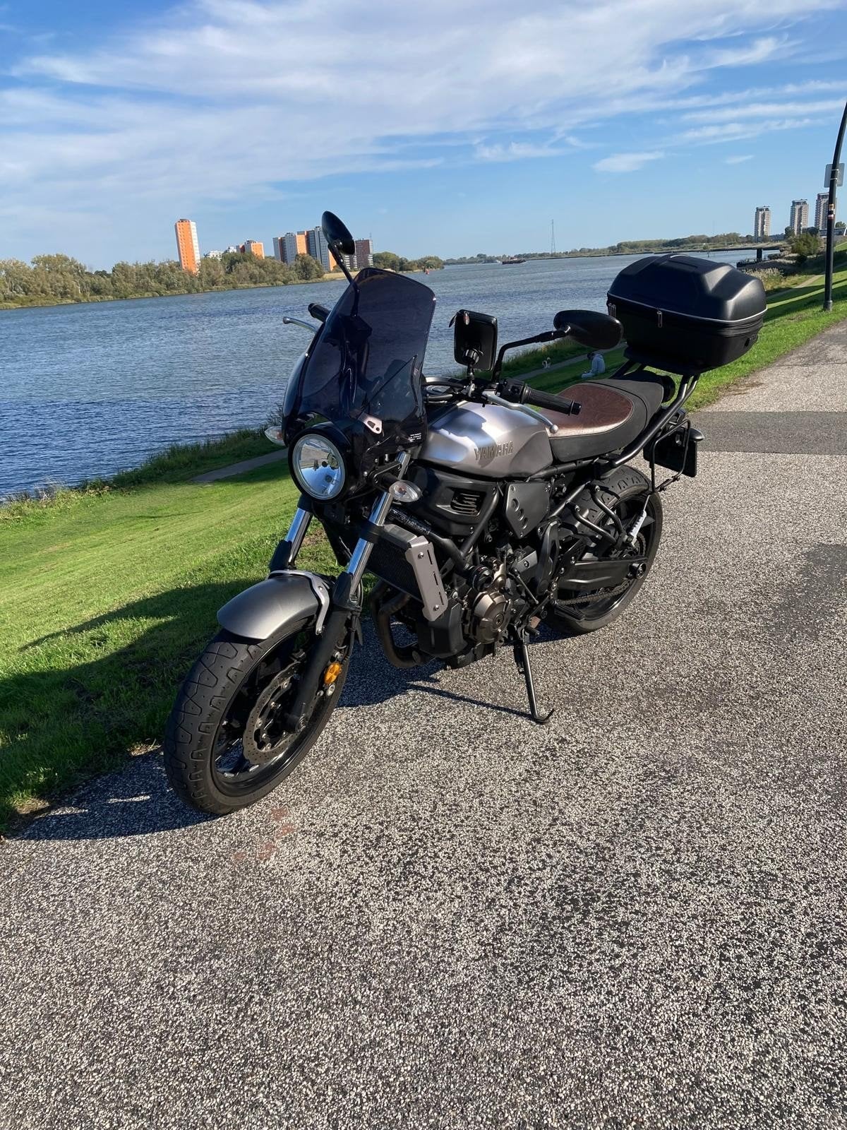 Yamaha XSR700 (2016) A2 geschikt + Givi kofferset en extra's, Particulier