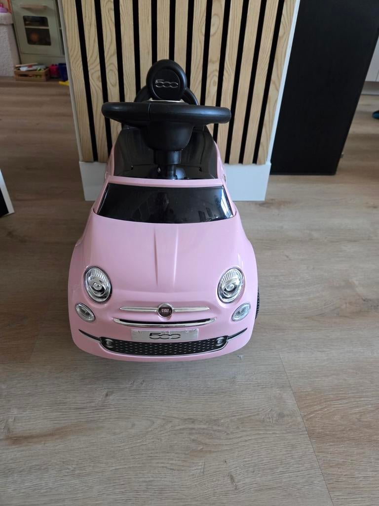 Roze Fiat 500 loopauto, Ophalen