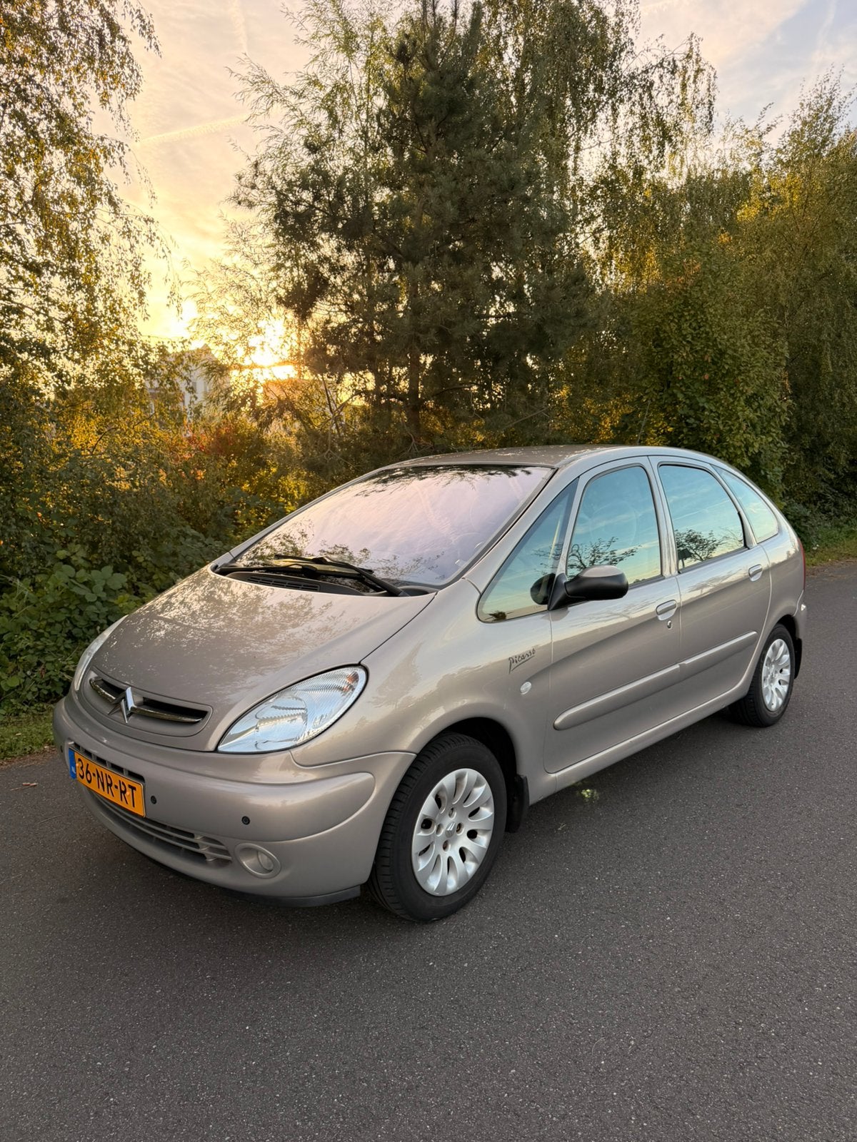 Citroën Xsara 1.8 I 16V Picasso 2004, Auto's, Xsara, 4 cilinders, 1749 cc, Beige