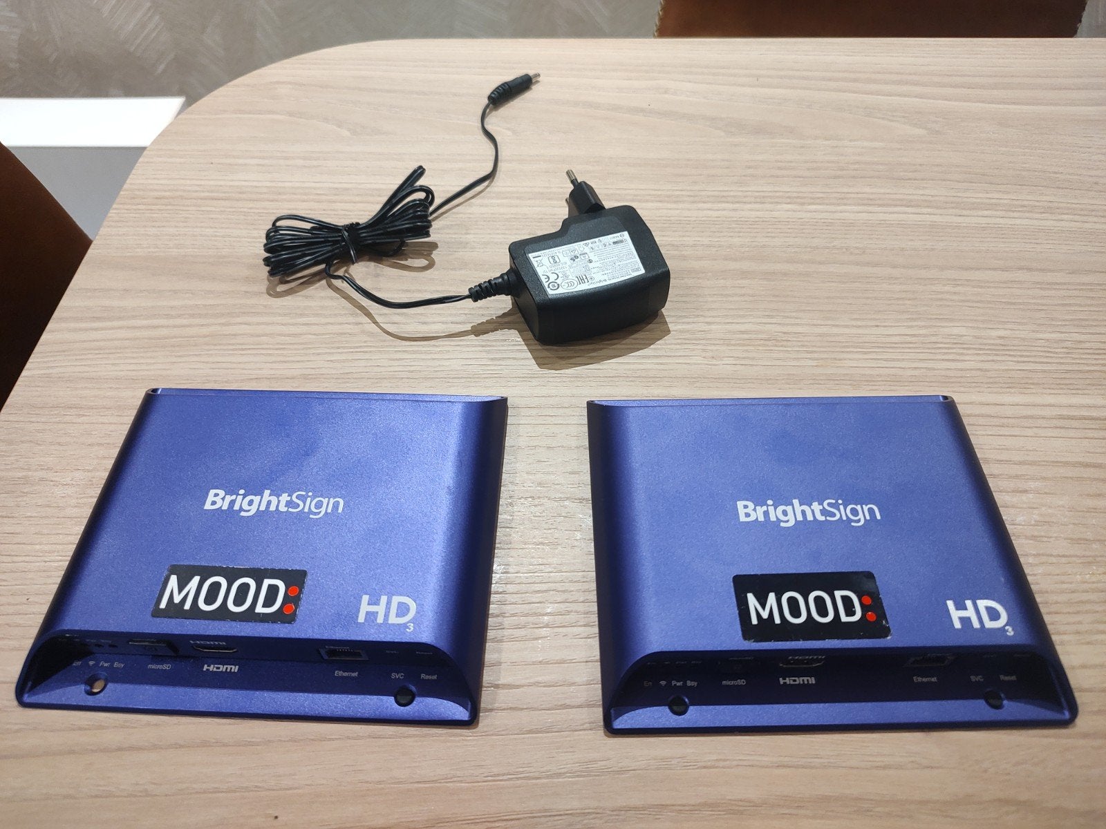 2x BrightSign HD223 Mood HD Digitale Signage Mediaspeler, Ophalen of Verzenden, Gebruikt