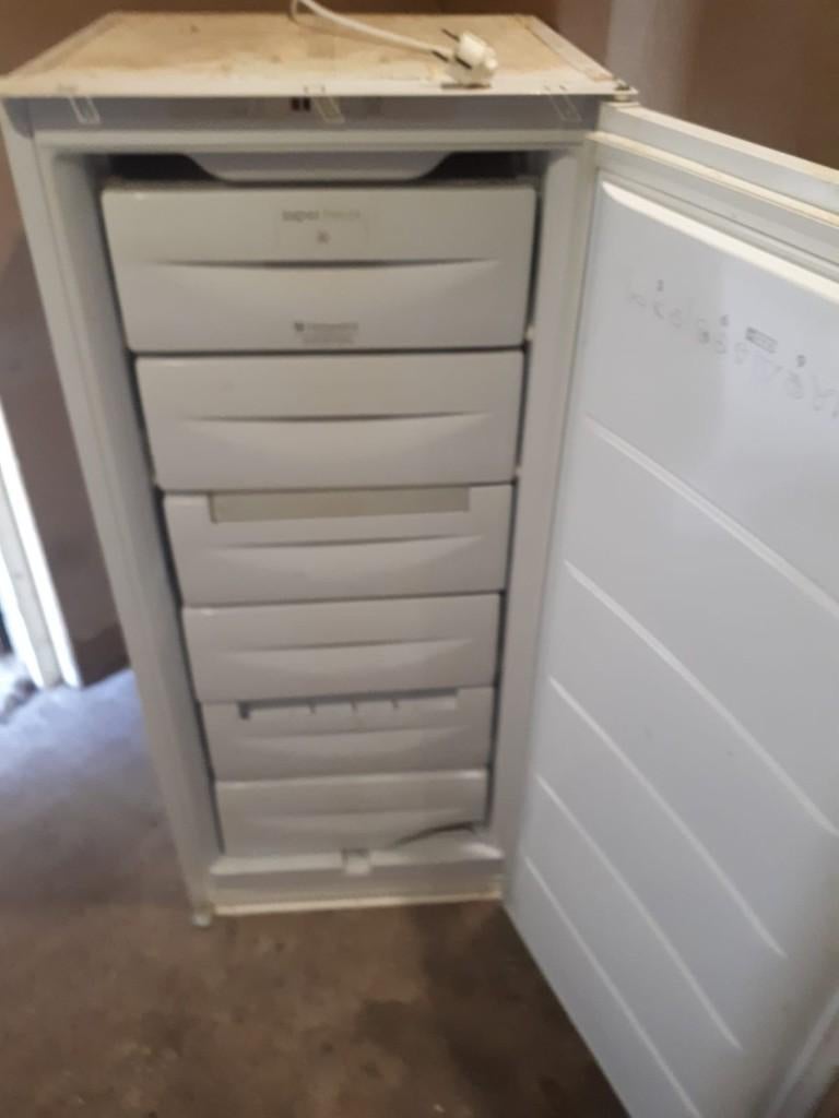 inbouw vriezer, Gebruikt, Minder dan 60 cm, Inbouw, Ophalen
