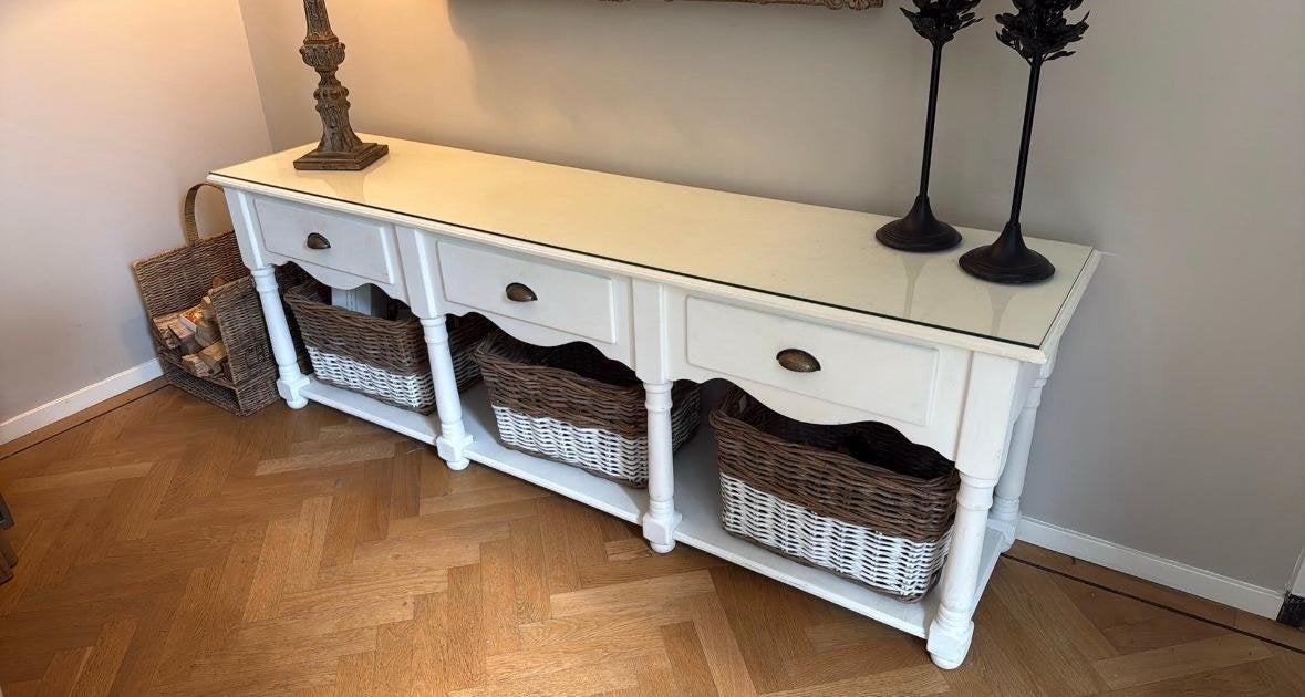 Crème dressoir met glazen blad en rieten manden 206cm, Ophalen, Gebruikt, 150 tot 200 cm, Overige houtsoorten