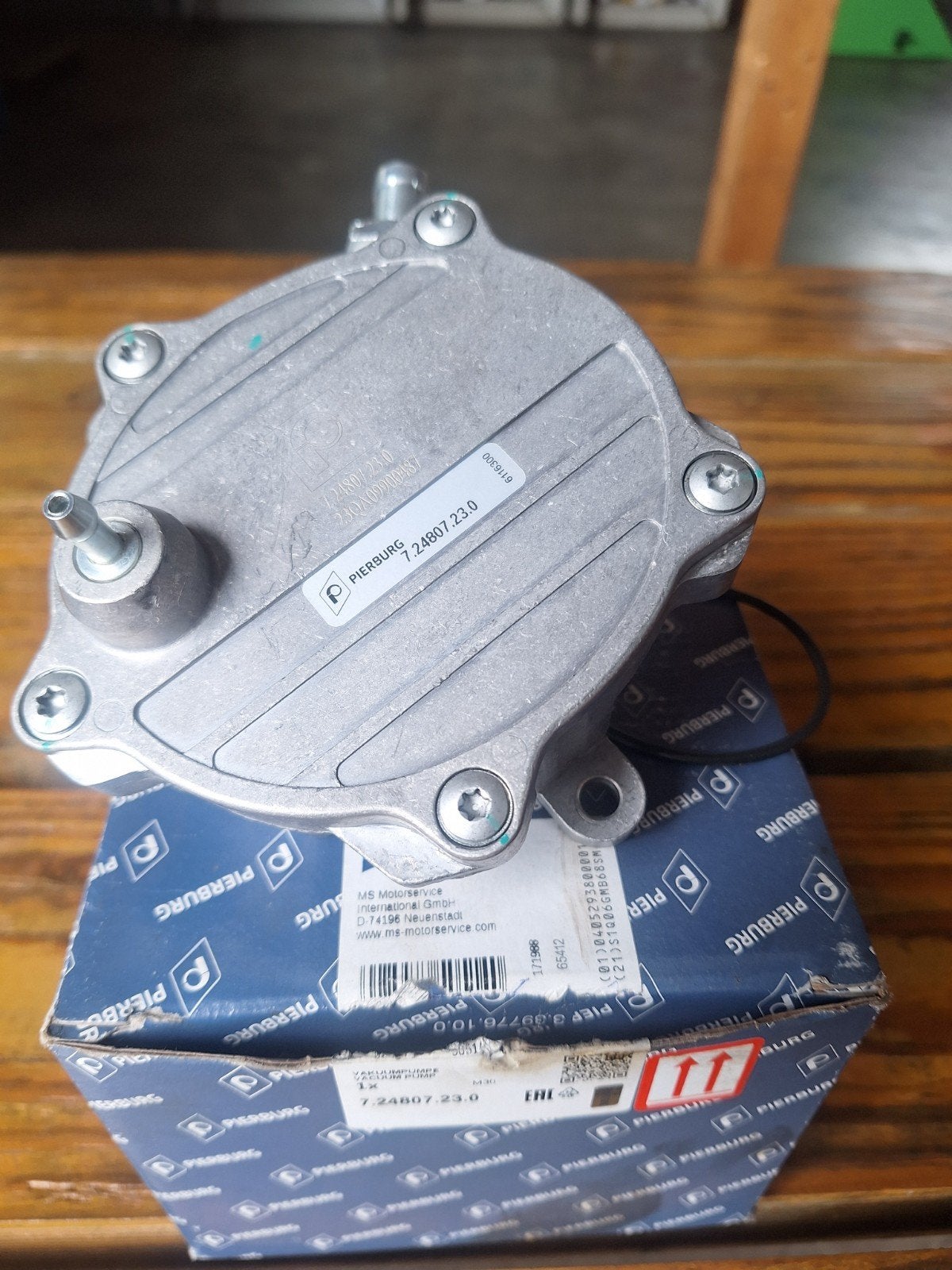 Bmw n62b44 v8 v12 Pierburg vacuümpomp  - Nieuw in doos, Ophalen of Verzenden, Nieuw