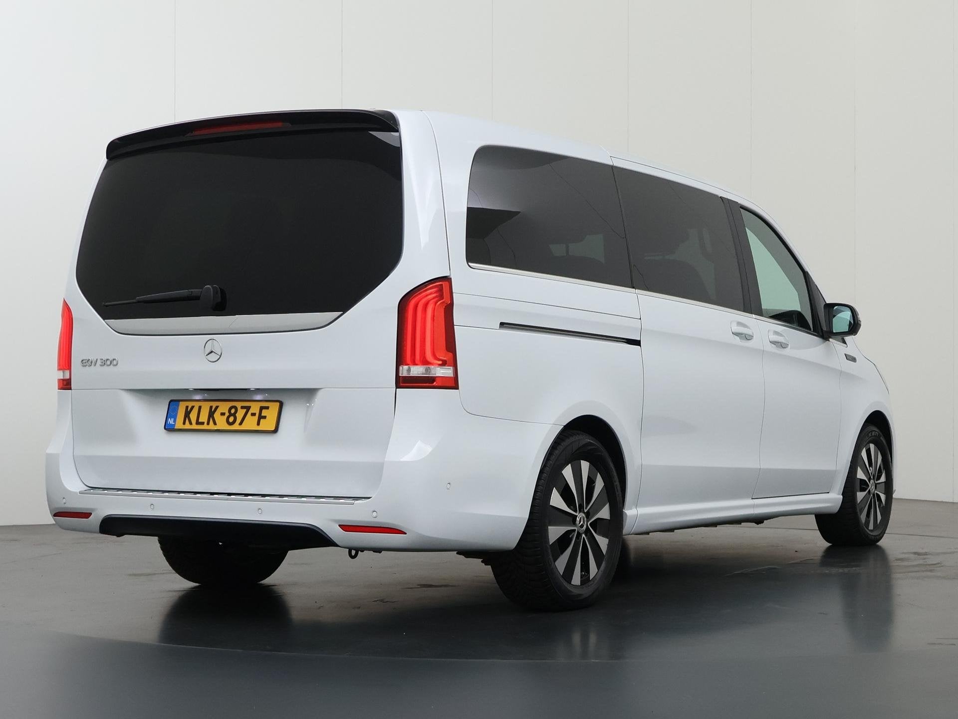 Mercedes-Benz EQV 300 L2 90kWh | 8-Zits | Stoelverwarming/ko, Auto's, Stof, Gebruikt, 2535 kg, 204 pk