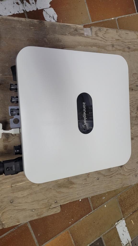 2x zonnepanelen omvormer huawei 4000wp, Doe-het-zelf en Verbouw, Zonnepanelen en Toebehoren, Ophalen, Zo goed als nieuw, Overige typen