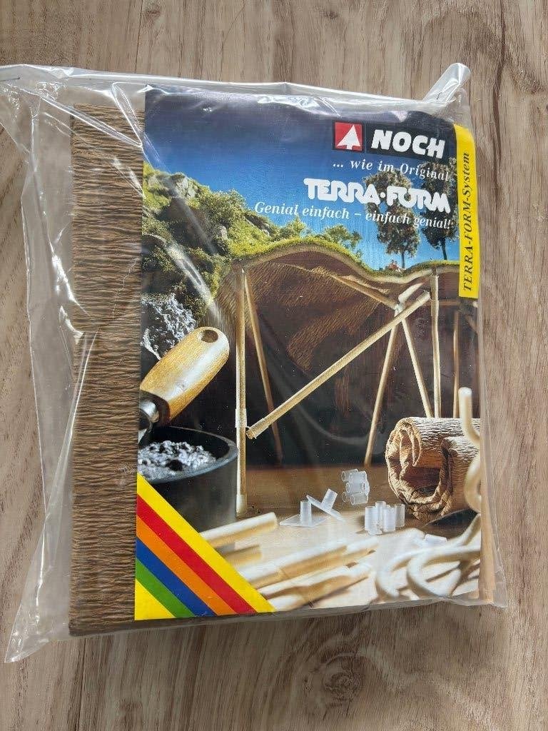 H0 Landschapsbouw pakket – Noch Terra-Form & Gelände-Krepp, Hobby en Vrije tijd, Modeltreinen | H0, Overige merken, Natuur, Gelijkstroom of Wisselstroom