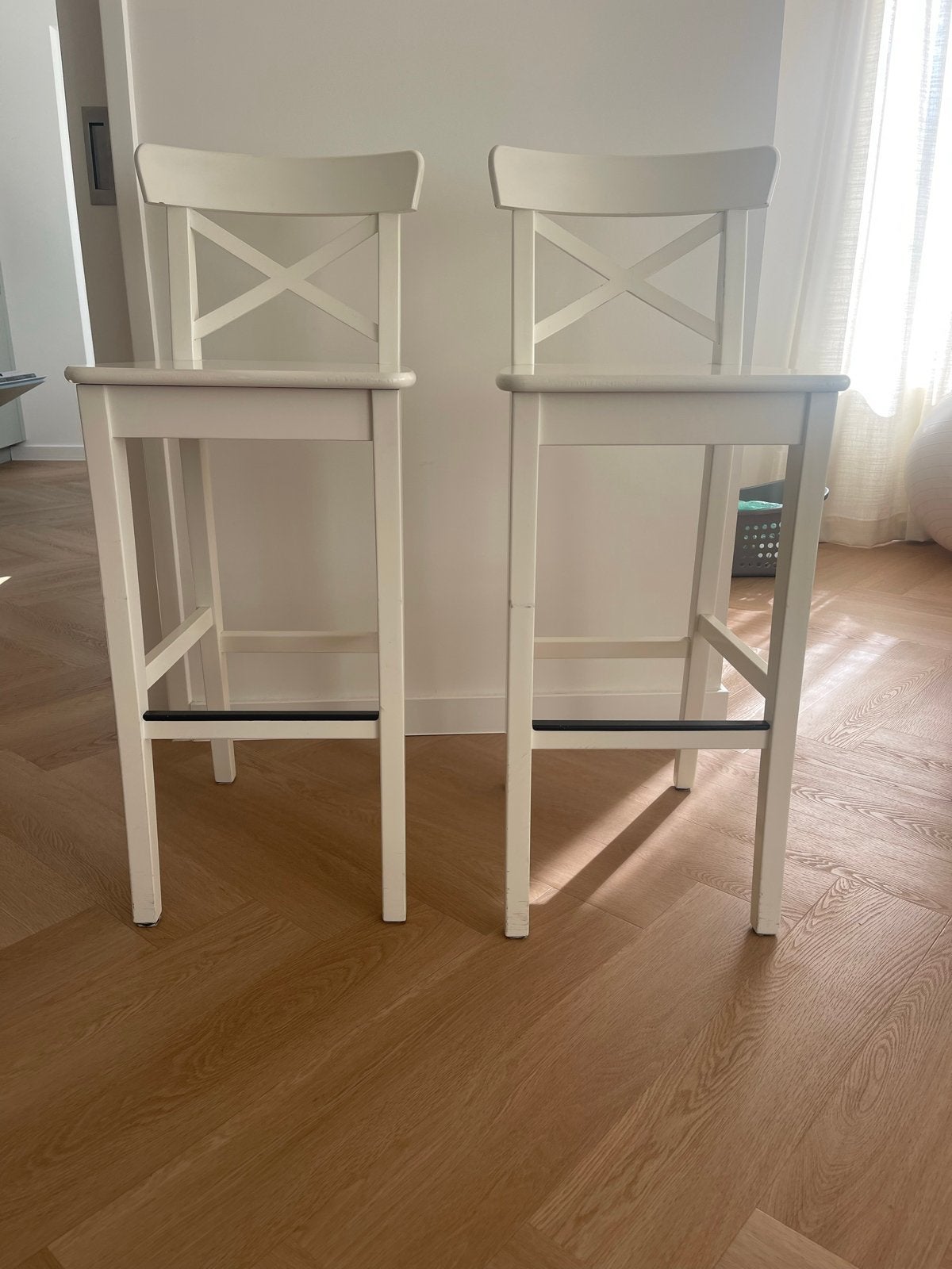 IKEA houten barkrukken, 2 stuks, wit hout, Ophalen, Gebruikt, 60 tot 90 cm, Hout