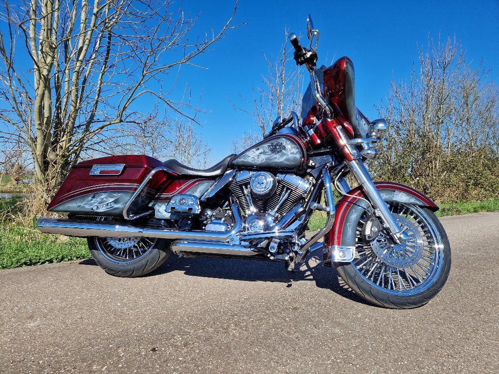 Foto 2 van Unieke Custom Harley Touring/Street Glide/Electra Glide
