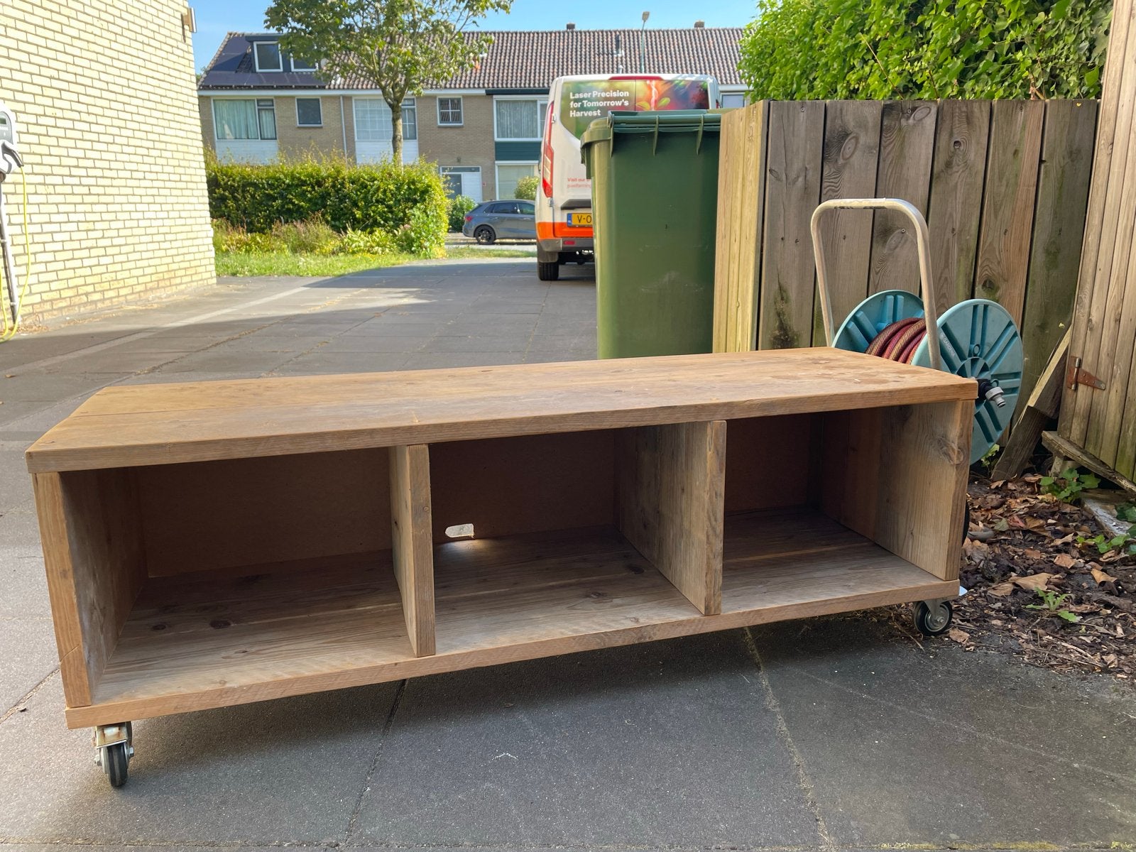 DIT WEEKEND OPHALEN Steigerhouten tv meubel op wielen, Ophalen, Gebruikt, 100 tot 150 cm, Minder dan 100 cm