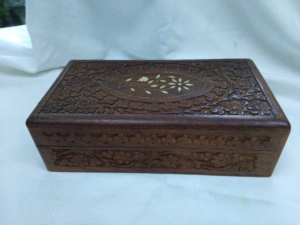 OPBERG-KIST 23x 12,5 cm, gesneden hout en ingelegd met been, Ophalen of Verzenden