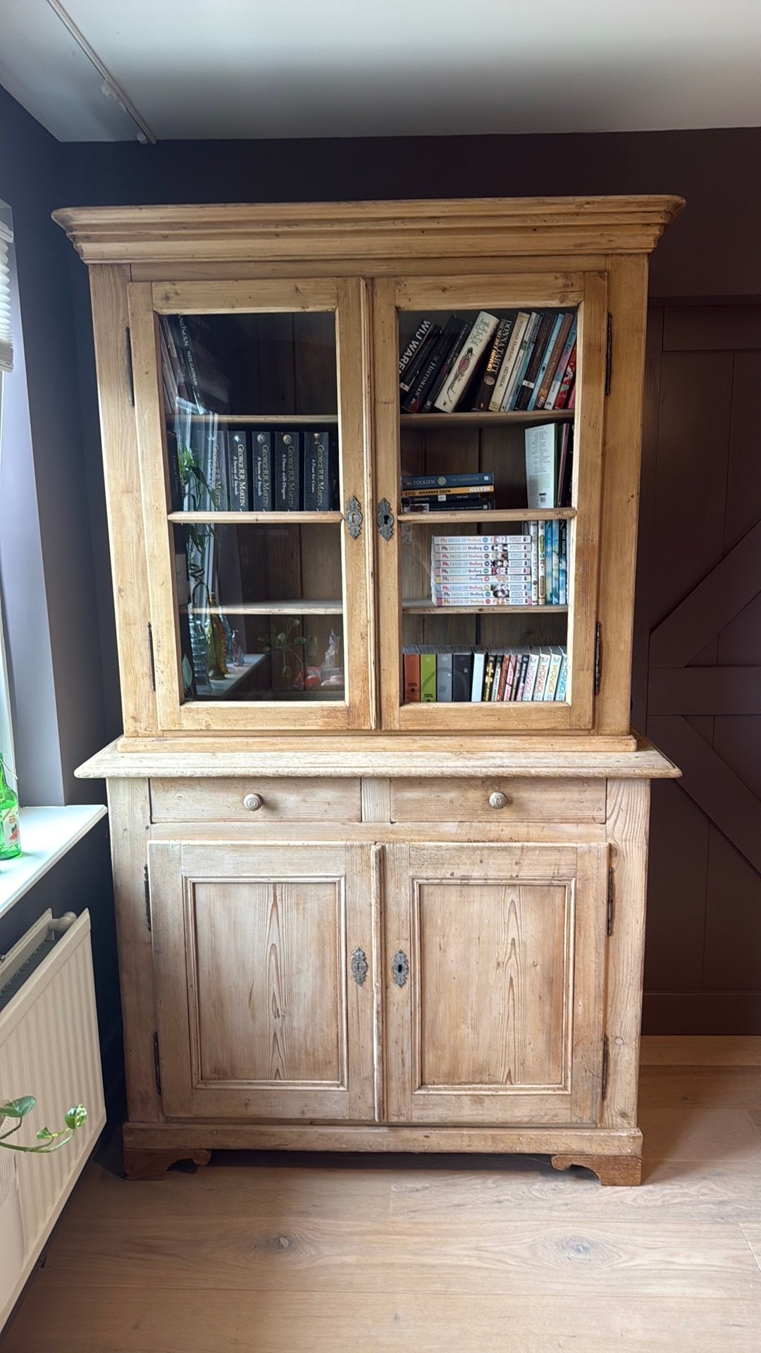 Antieke kast zoekt tlc (tender loving care), vitrinekast, Ophalen, 100 tot 150 cm, 200 cm of meer, Antiek, brocante, nostalgisch