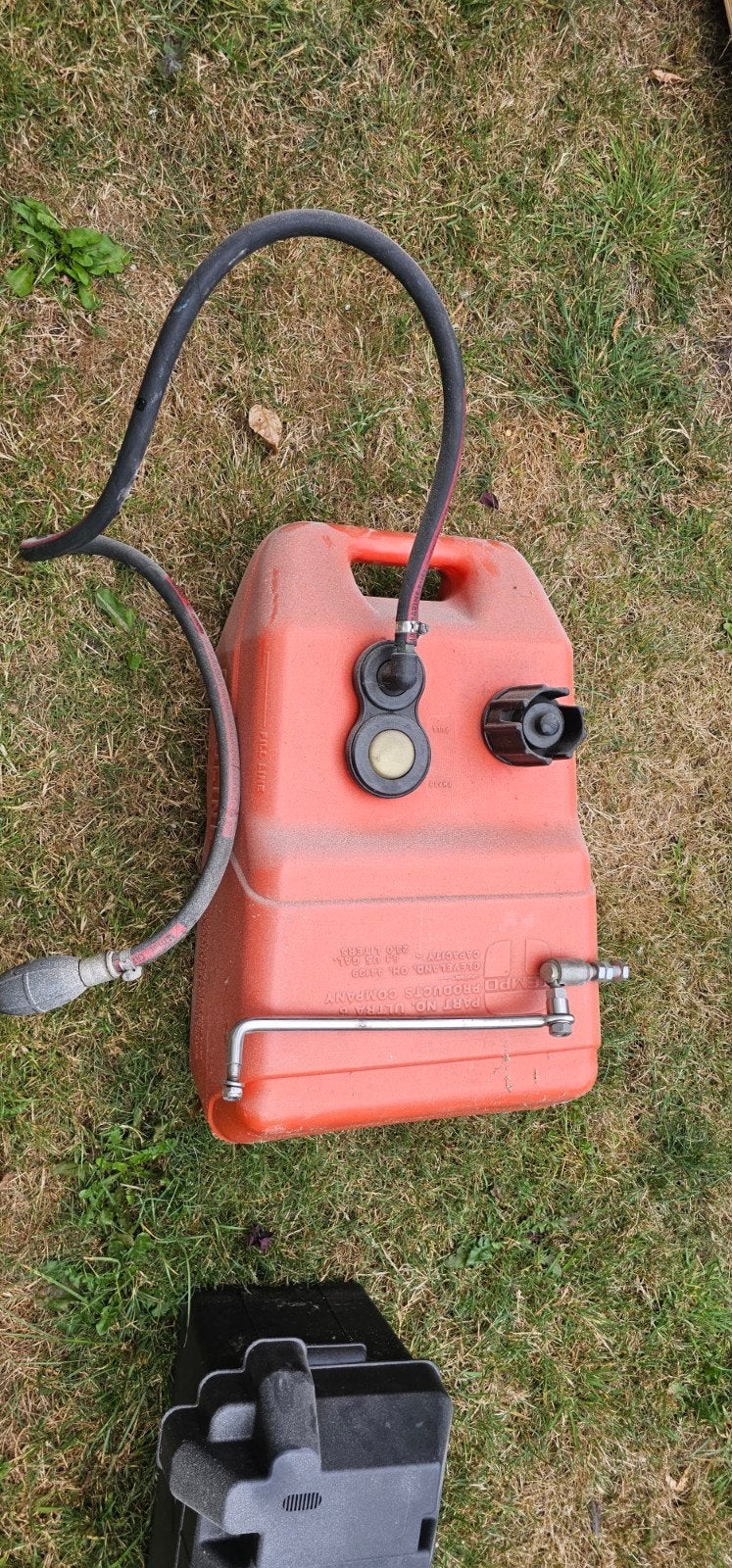 Rubberboot met motor, benzinetank, accu box en stuurstang, Watersport en Boten, Accessoires en Onderhoud, Ophalen, Gebruikt, Overige typen