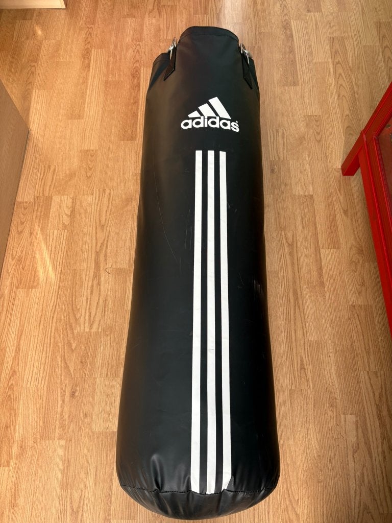 Adidas Boksbal +  Muurbeugel, Ophalen, Gebruikt, Boksbal