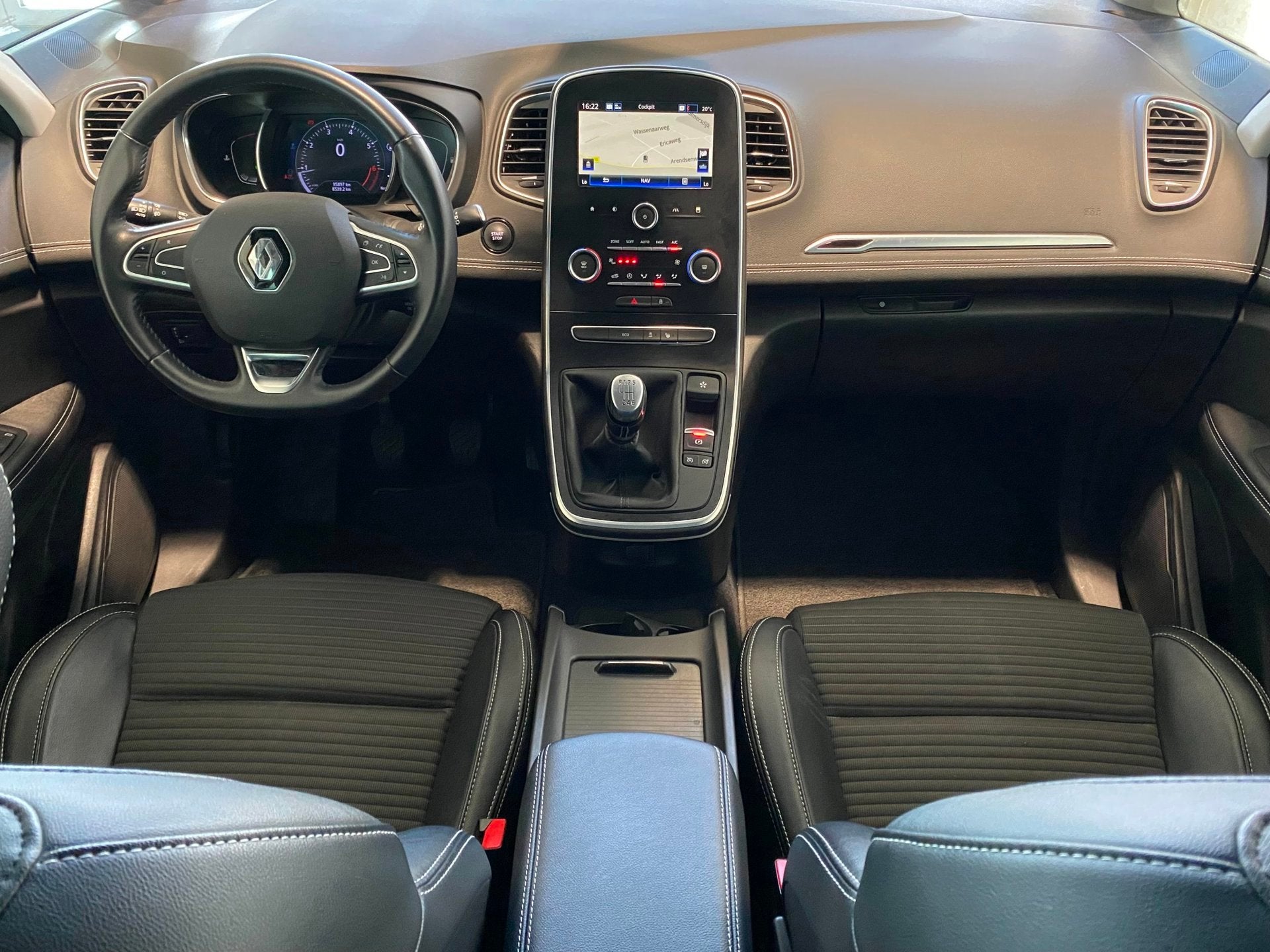 Renault Grand Scénic 1.3 TCe Limited 7 persoons, Voorwielaandrijving, Gebruikt, Euro 6, 1850 kg