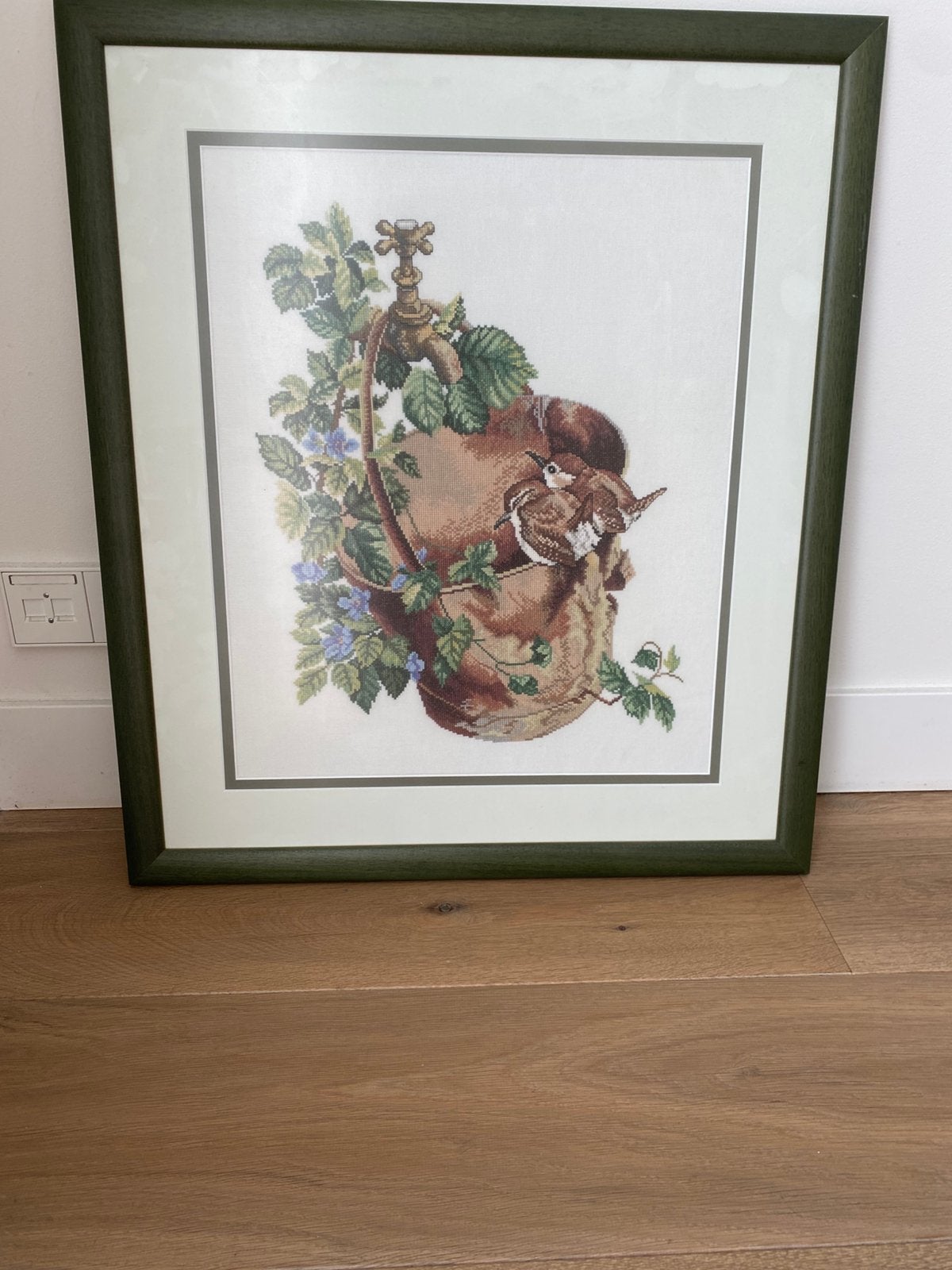 Geborduurd schilderij met vogel en kraan, Ophalen of Verzenden, Zo goed als nieuw, Schilderij, 50 tot 75 cm